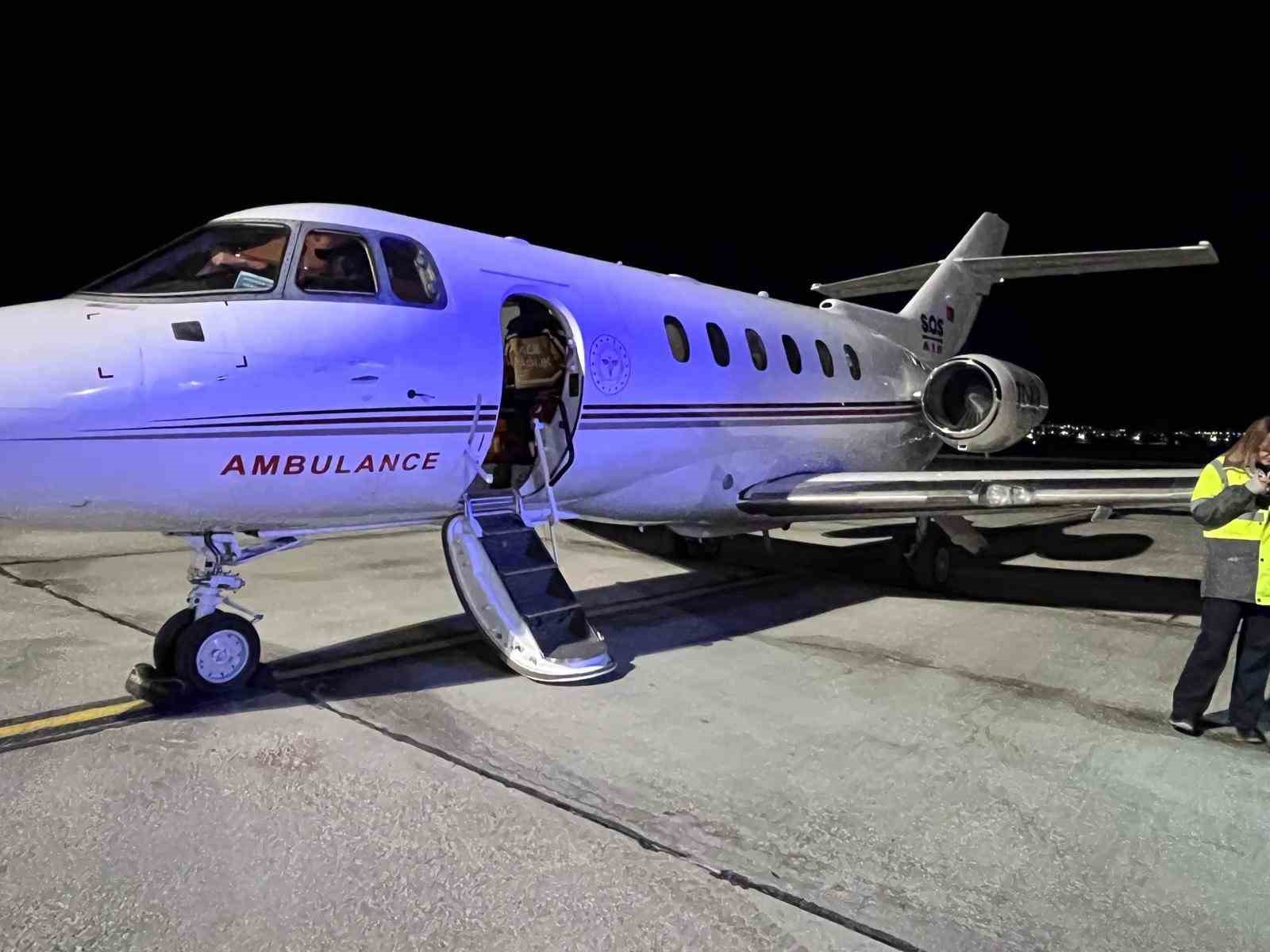 Ağrı’da kalp yetmezliği olan 5 aylık bebek uçak ambulansla Ankara’ya sevk edildi
