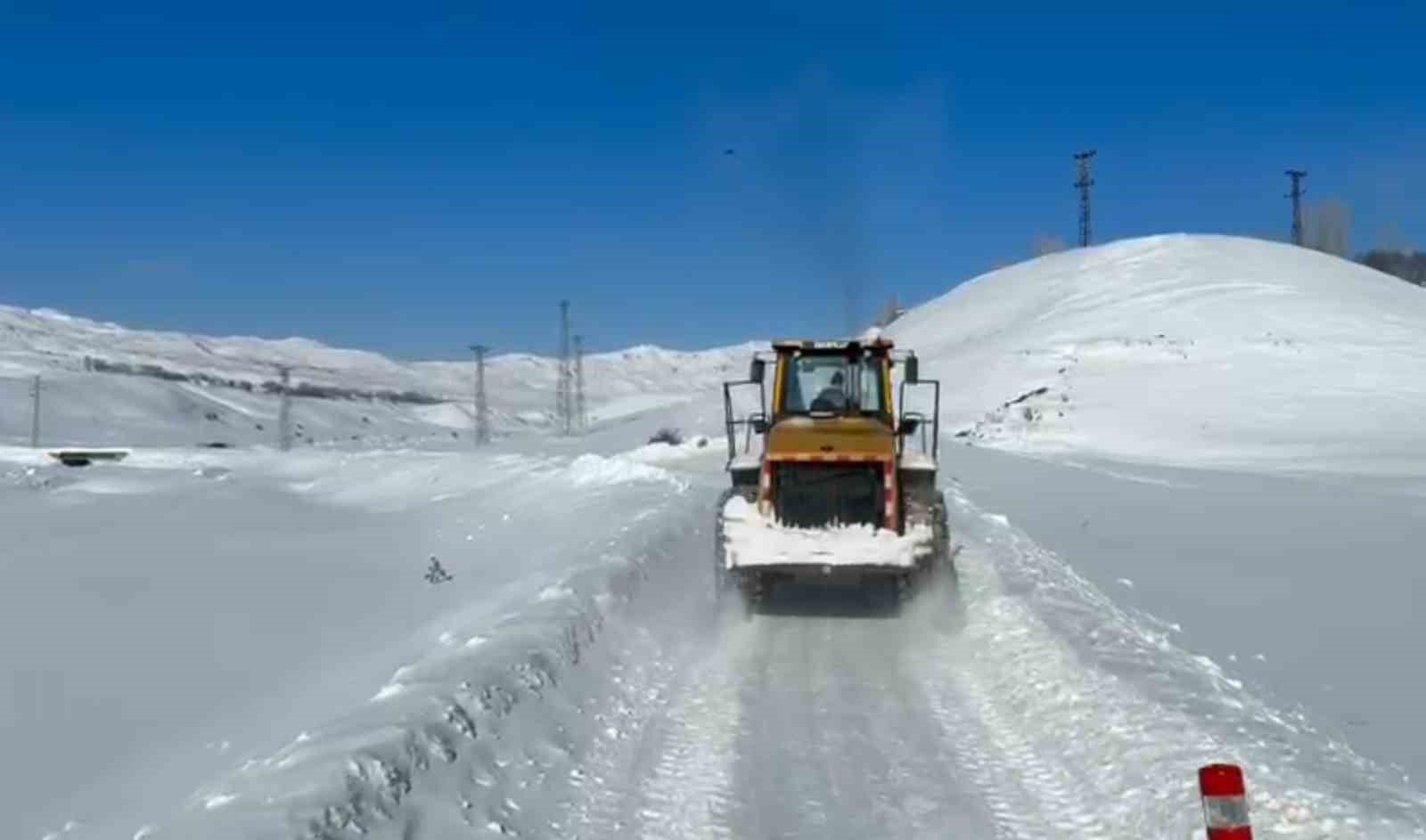 Ağrı’da kapalı köy yolları ulaşıma açılıyor
