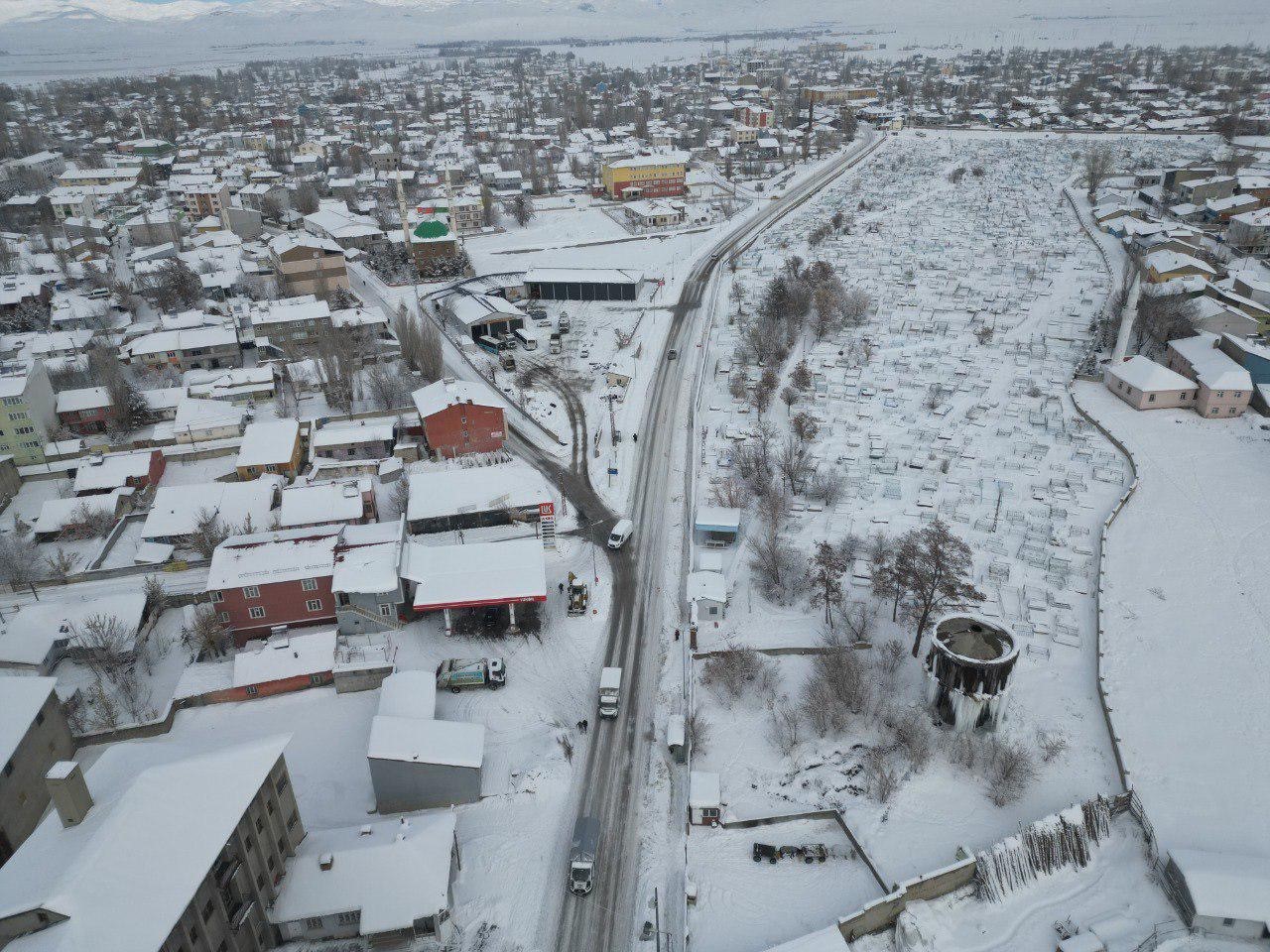 Ağrı’da kar sonrası kartpostallık görüntüler oluştu
