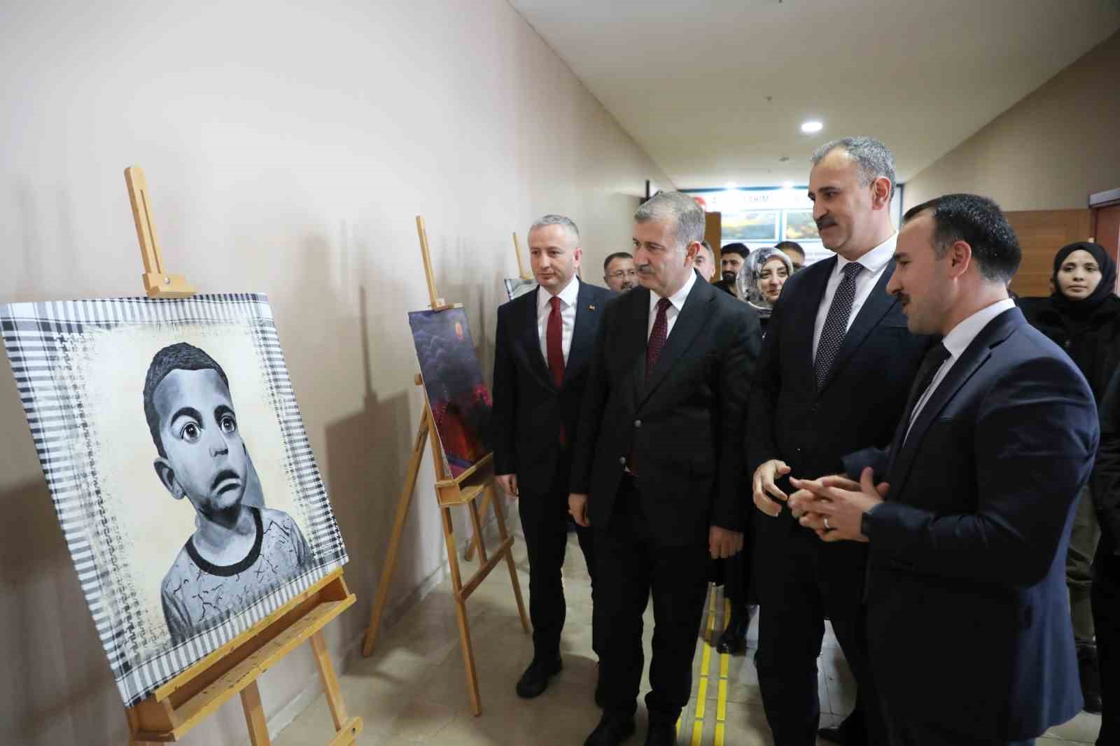 Ağrı’da "Kim Var?" sanat etkinliği
