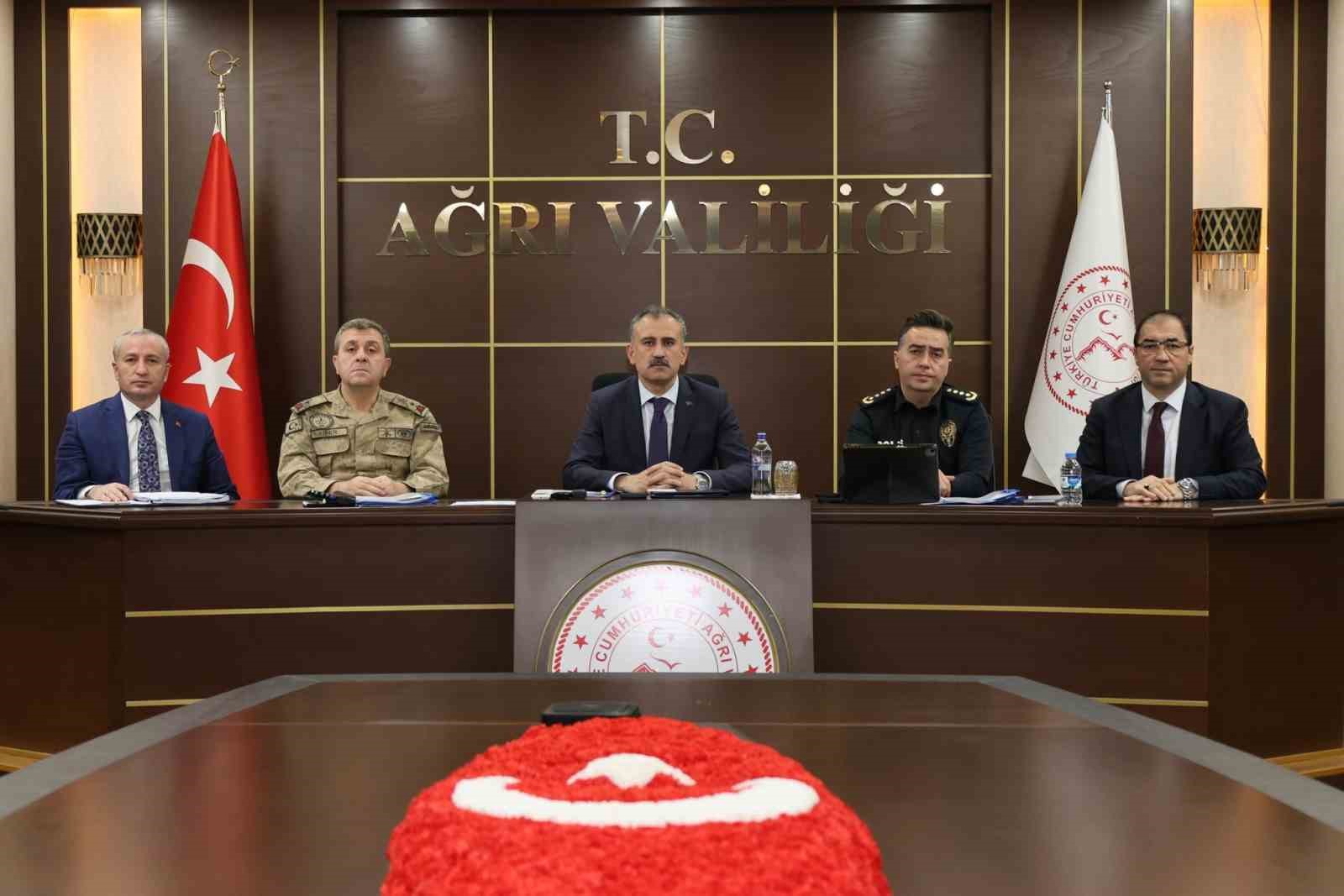 Ağrı’da okul ve yurt güvenliği toplantısı yapıldı
