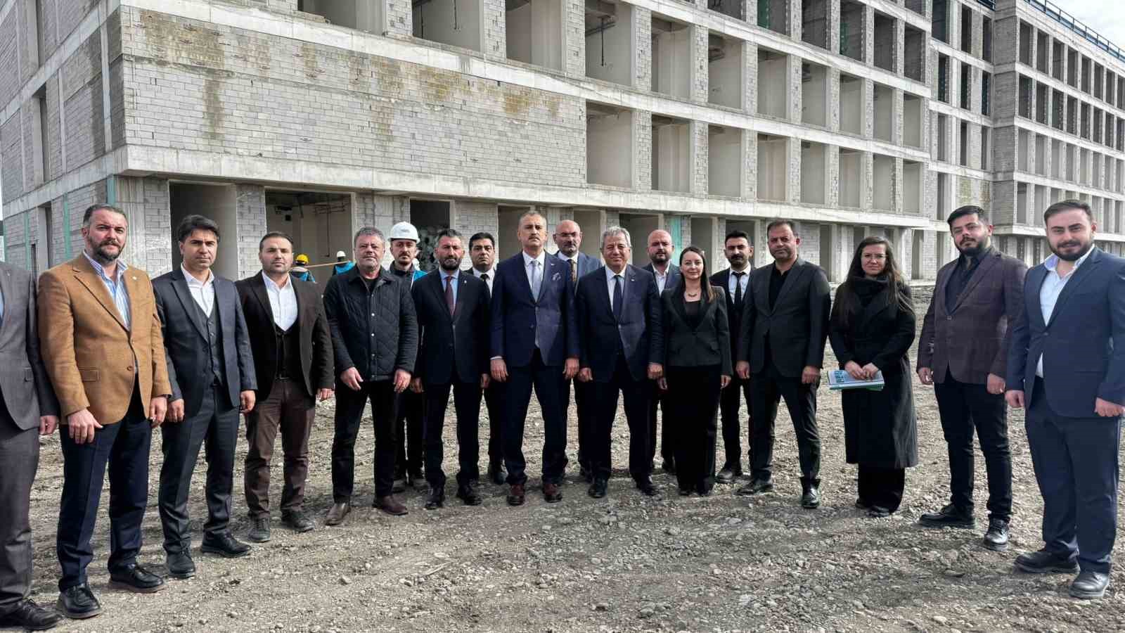 Ağrı’da sağlık yatırımları sahada incelendi
