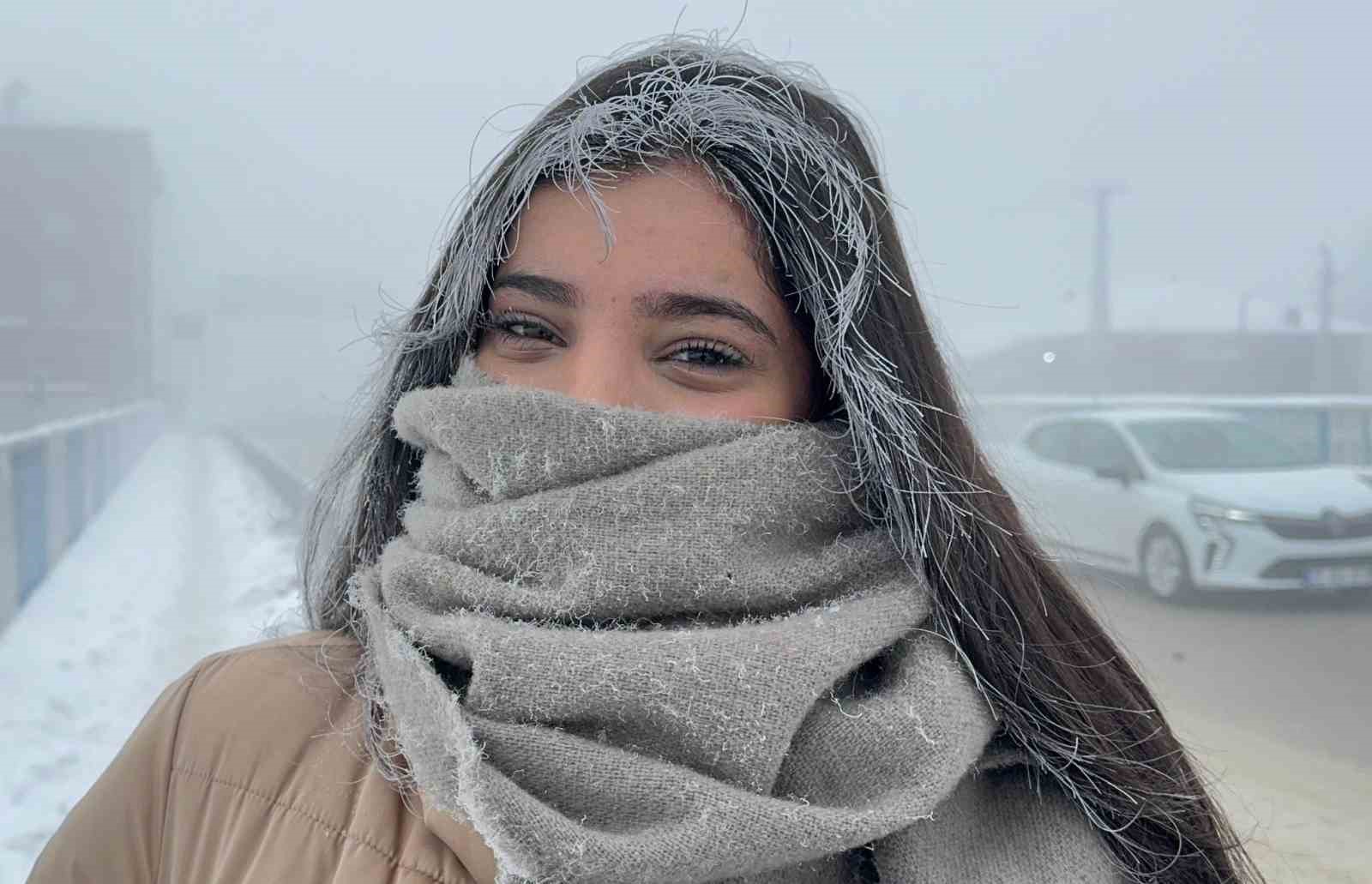 Ağrı’da termometreler eksi 24’ü gösterdi
