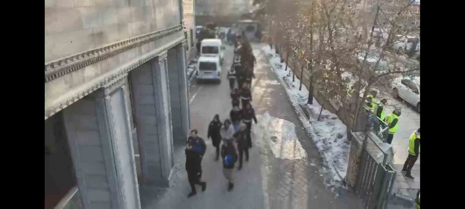 Ağrı’da yasa dışı bahis soruşturması: 654 kişi hakkında işlem başlatıldı
