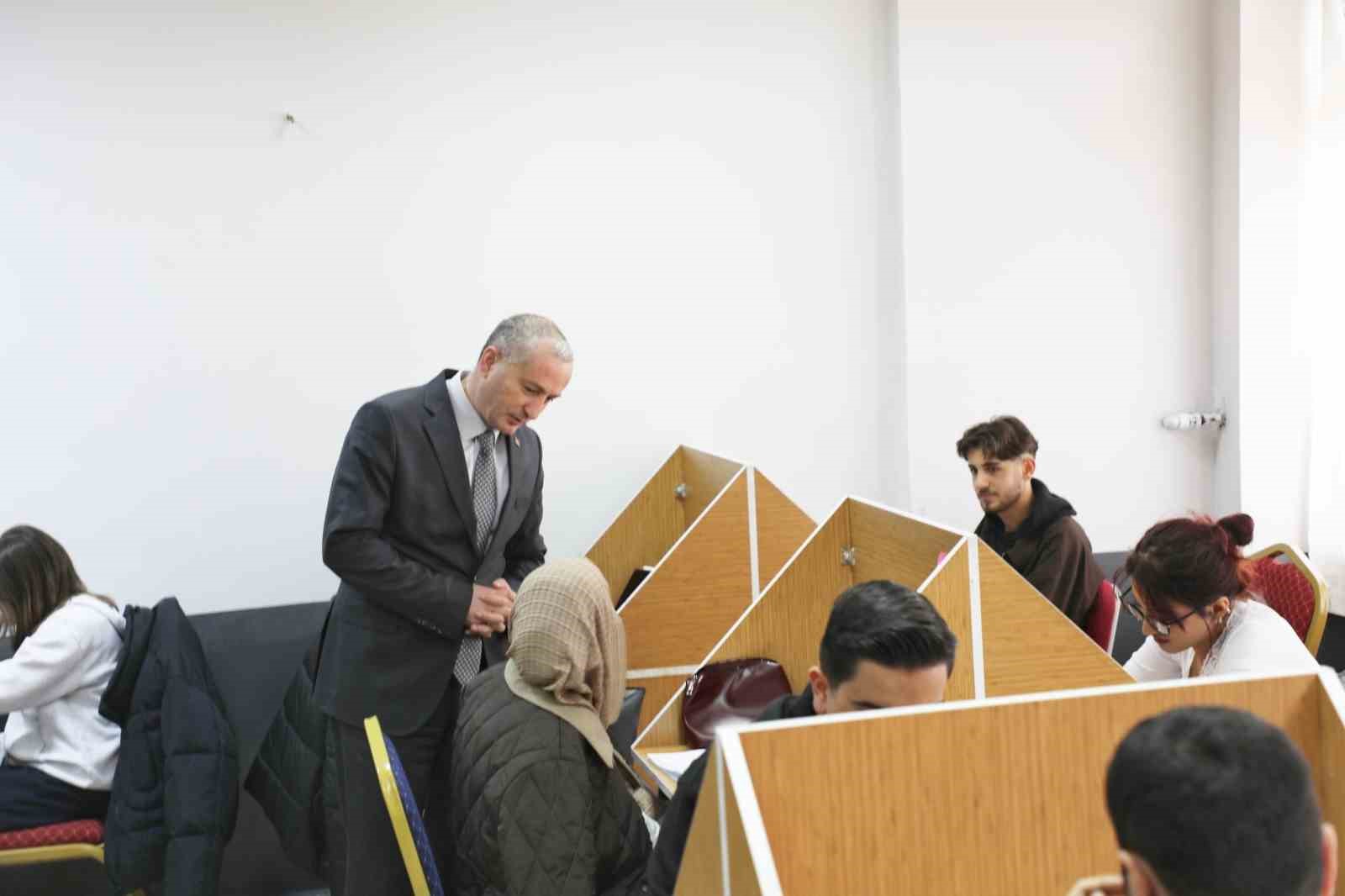 Ağrı’da YKS’ye hazırlık süreci yakından takip ediliyor
