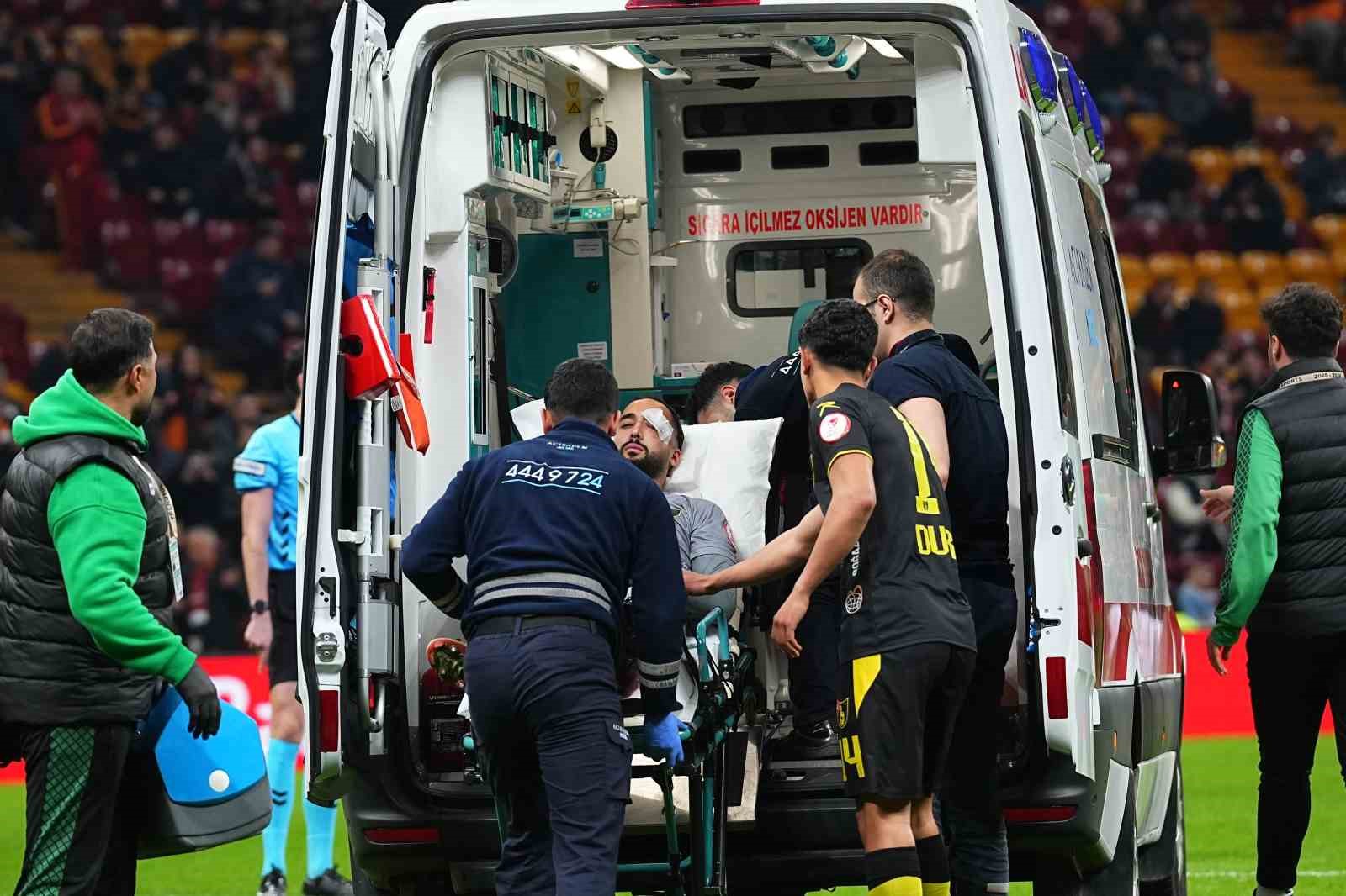 Ahmed Kutucu ile İsa Doğan kafa kafaya çarpıştı
