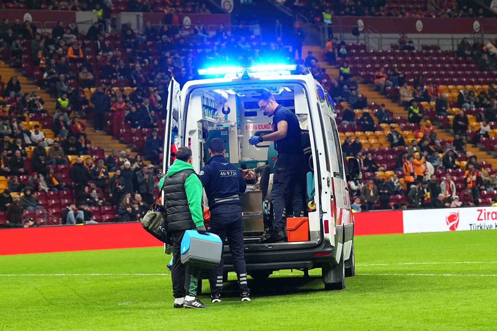 Ahmed Kutucu ile İsa Doğan kafa kafaya çarpıştı
