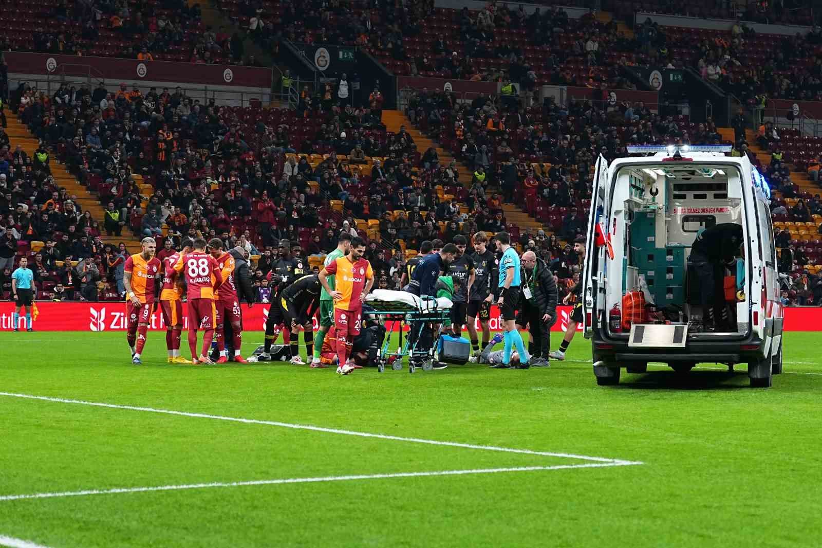 Ahmed Kutucu ile İsa Doğan kafa kafaya çarpıştı
