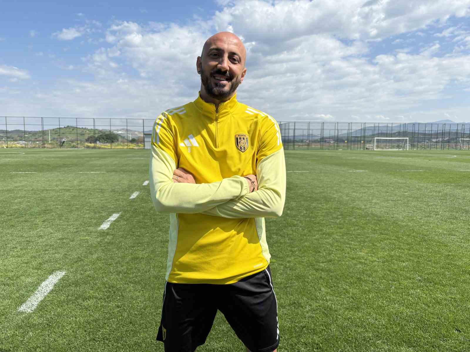 Ahmet İlhan Özek: "Bu jenerasyonla Dünya Kupası’nda önemli başarılar elde edeceğiz"
Ahmet İlhan Özek: "Bu jenerasyonla Dünya Kupası’nda önemli başarılar elde edeceğiz"