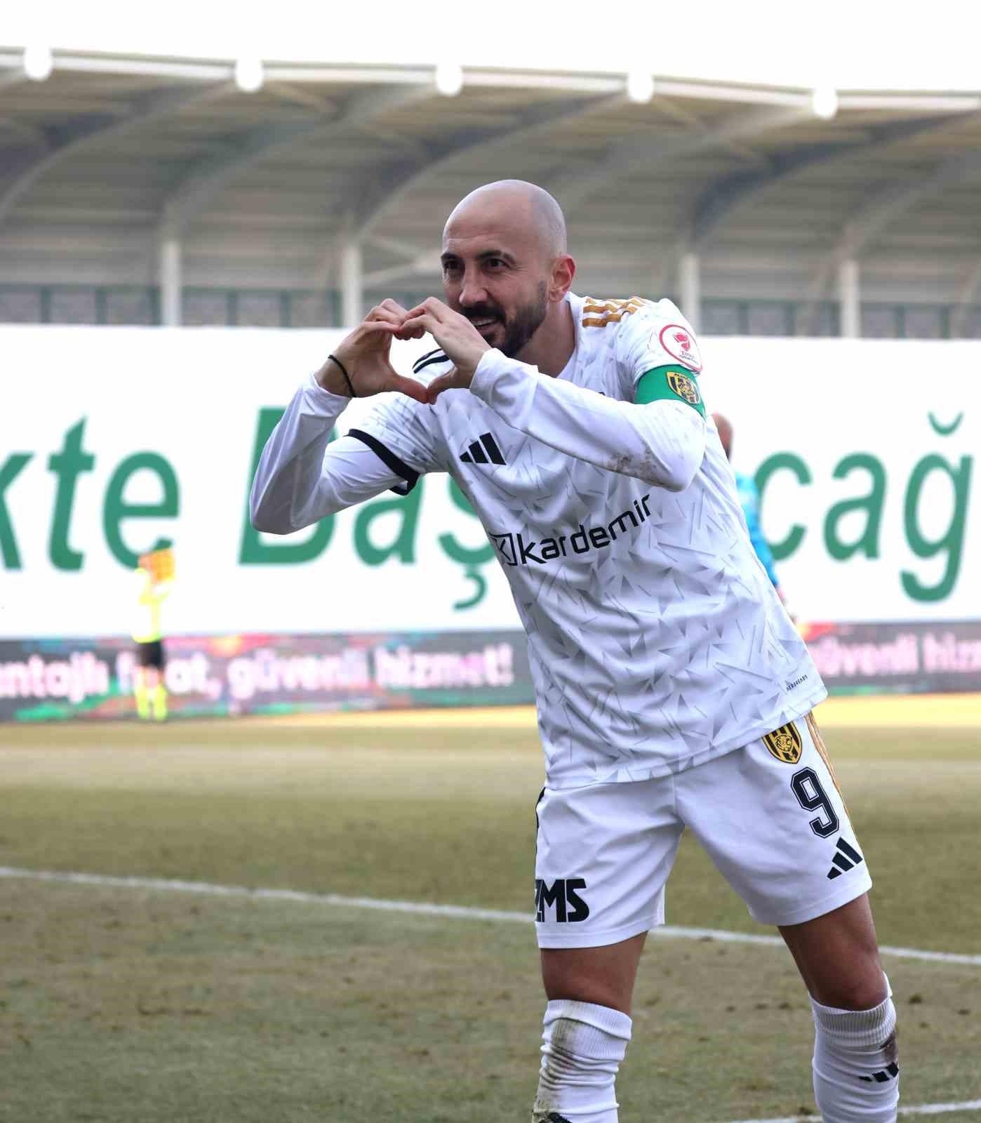 Ahmet İlhan Özek: "Önümüzde 5 maçlık zorlu periyot var"
