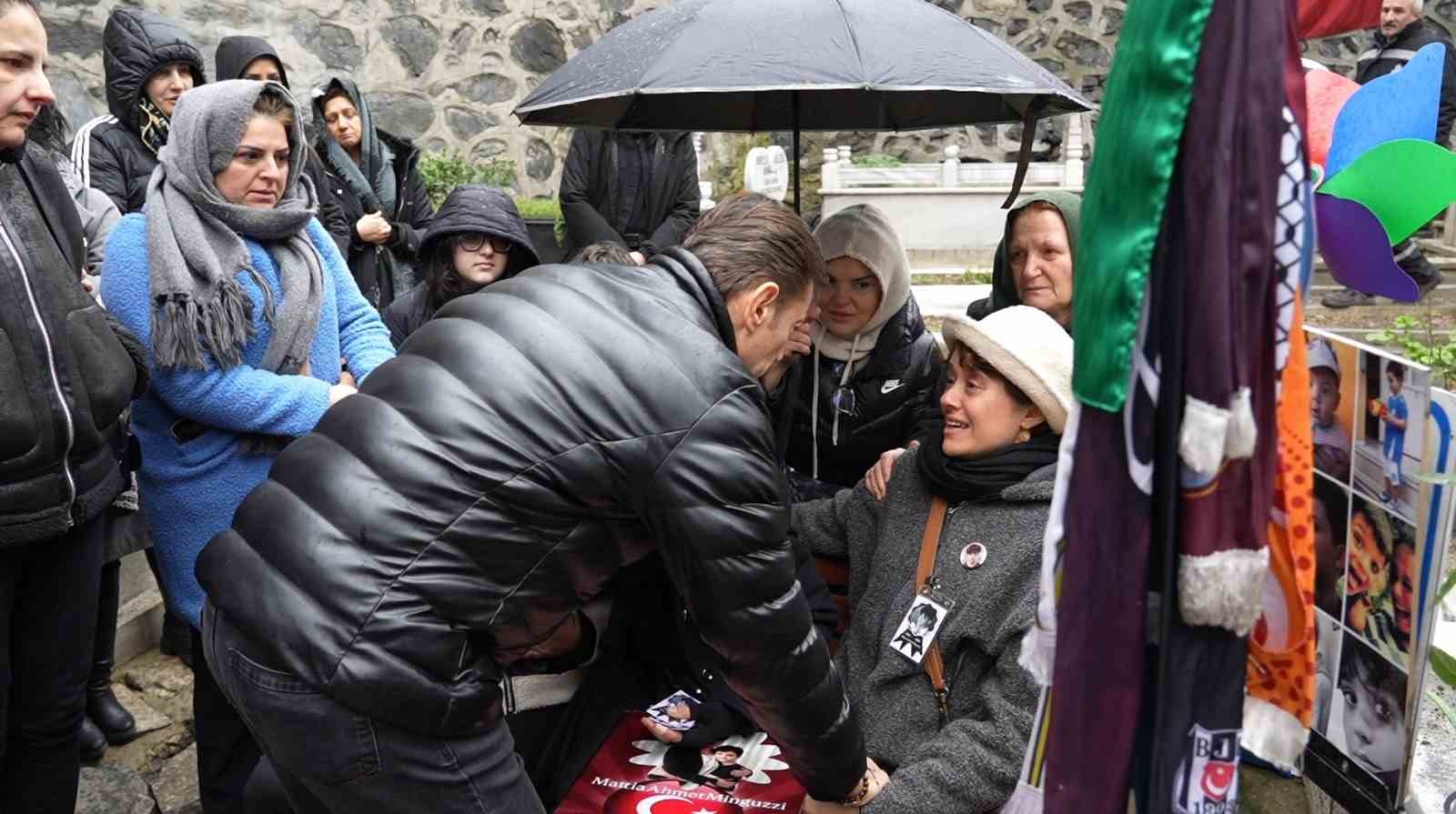 Ahmet Minguzzi ölüm yıl dönümünde kabri başında anıldı
