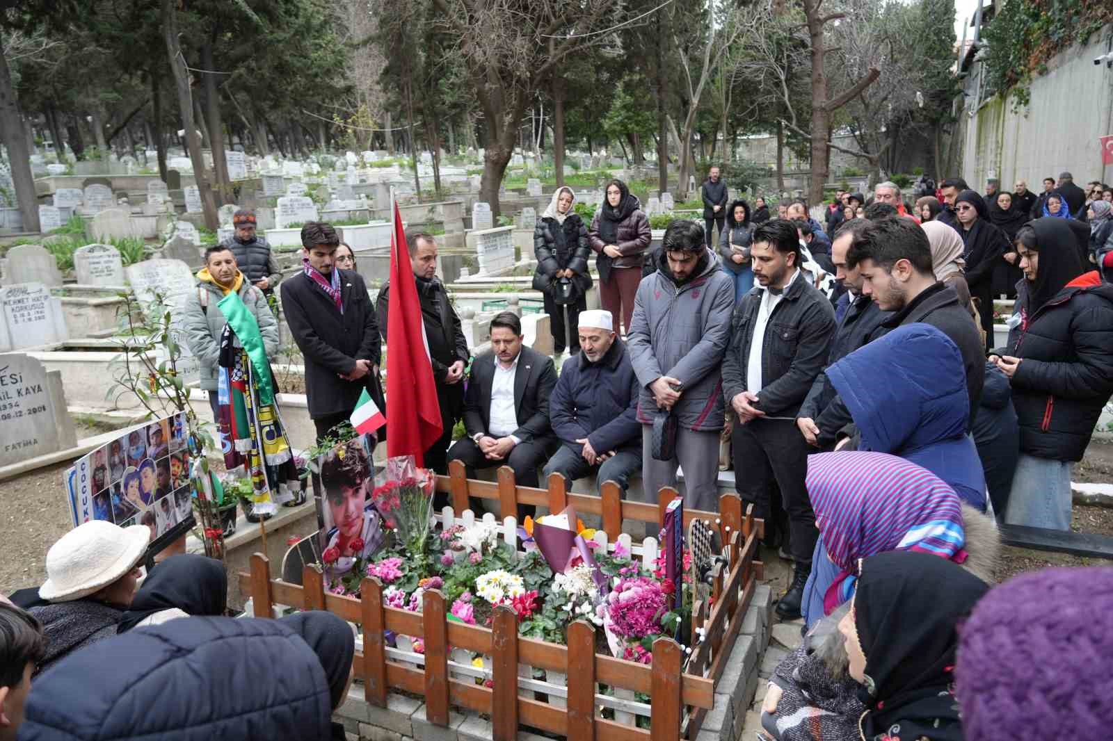 Ahmet Minguzzi ölüm yıl dönümünde kabri başında anıldı
