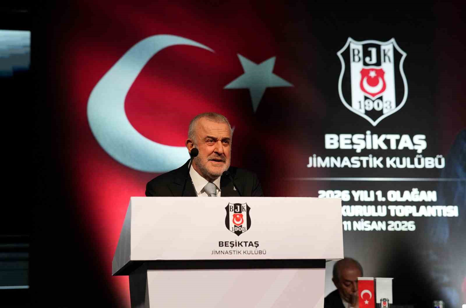 Ahmet Ürkmezgil: "Siyah-beyaz bayrağı hep birlikte daha yükseklere taşıyacağız"
