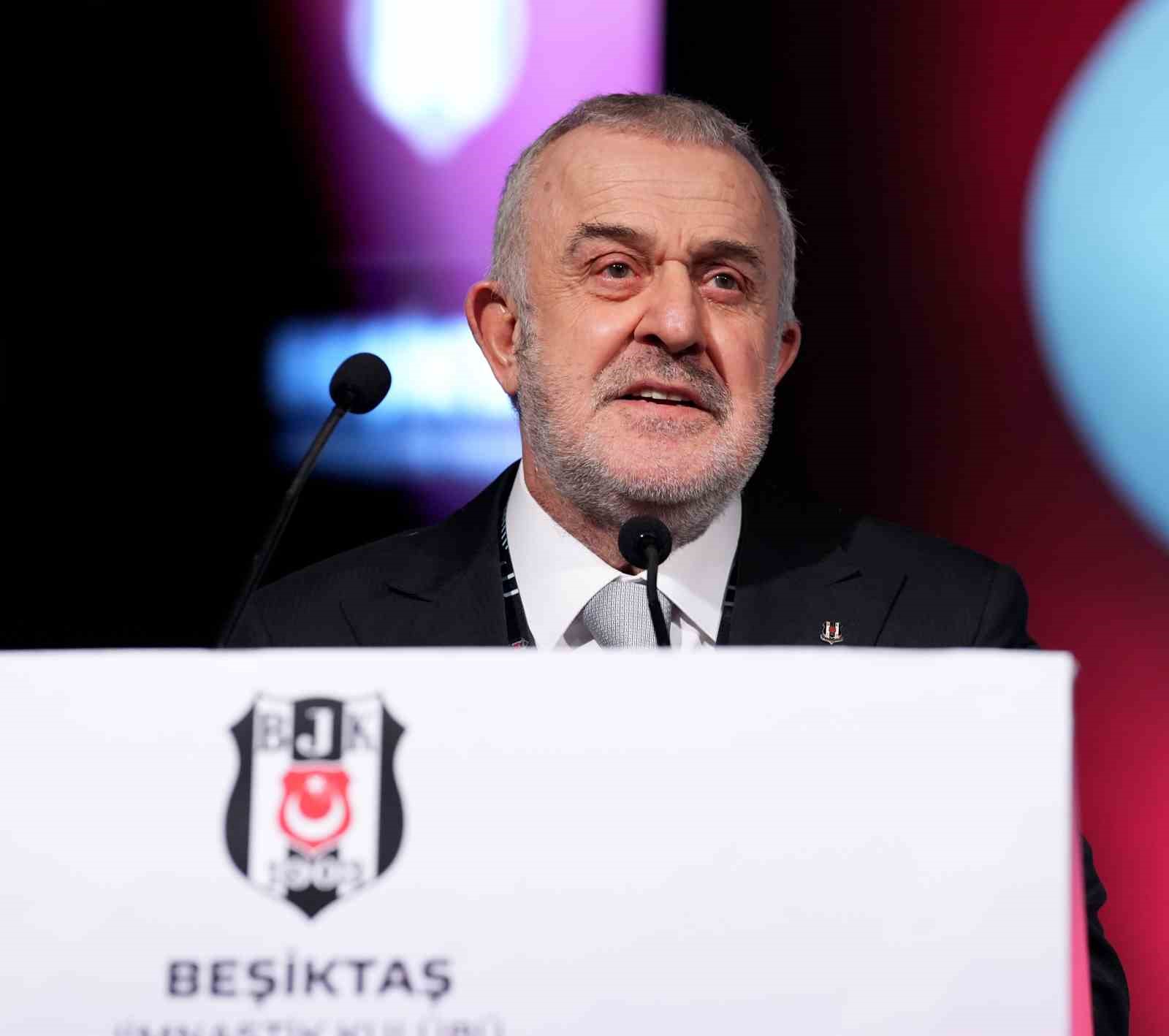 Ahmet Ürkmezgil: "Siyah-beyaz bayrağı hep birlikte daha yükseklere taşıyacağız"
