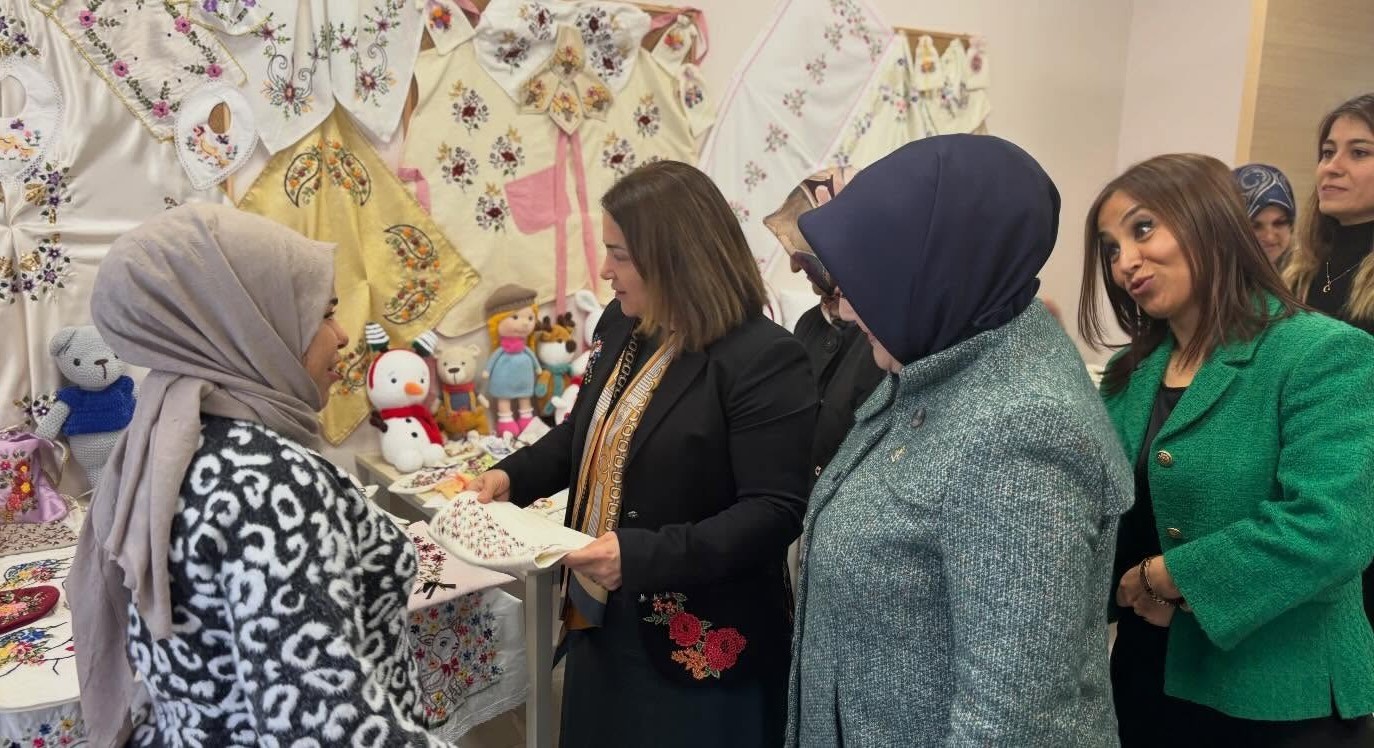 Aile ve Sosyal Hizmetler Bakan Yardımcısı Madak’tan Kütahya’ya ziyaret
