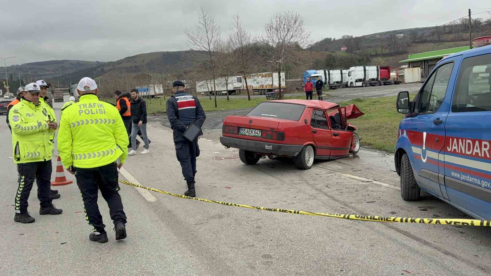 Ailesine veda mesajı atan 19 yaşındaki sürücü tankerle çarpışarak hayatını kaybetti
