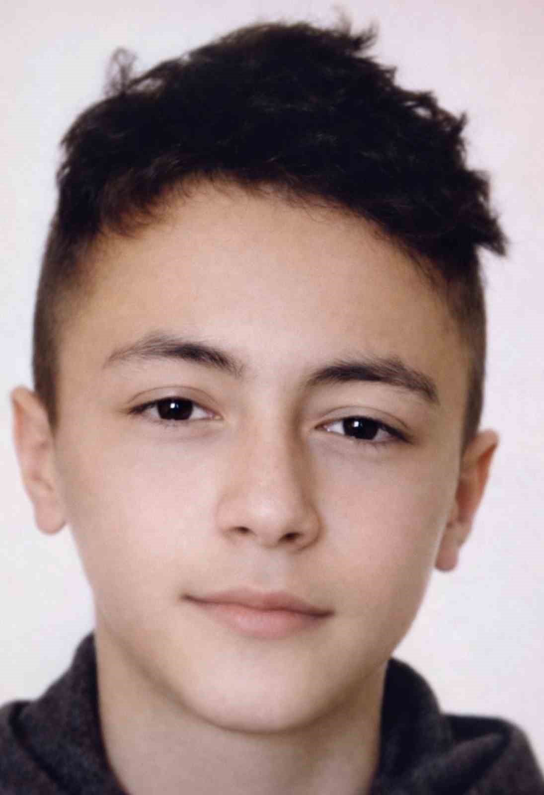 Ailesine veda mesajı atan 19 yaşındaki sürücü tankerle çarpışarak hayatını kaybetti
