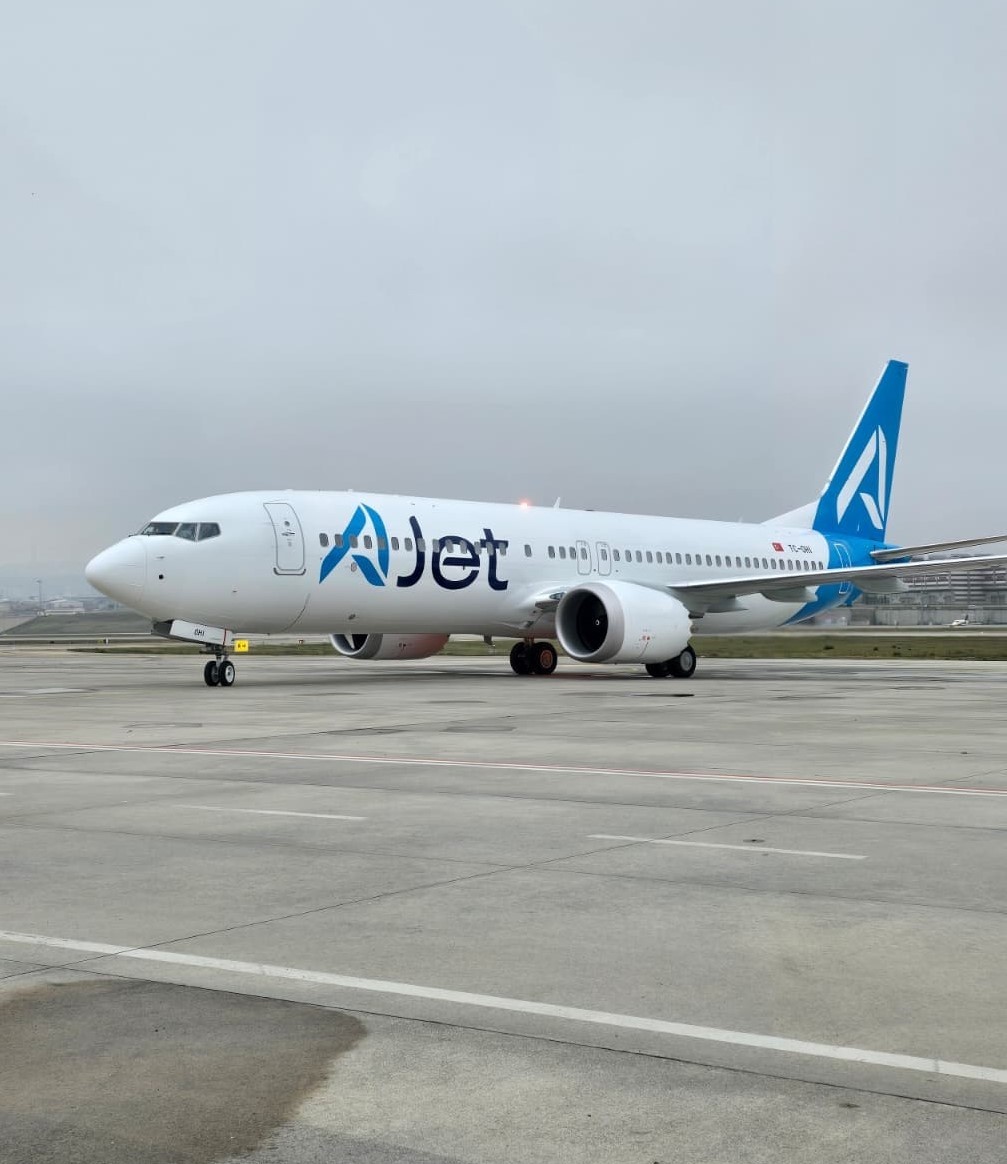 AJet filosuna 3 yeni nesil uçak daha katıldı
