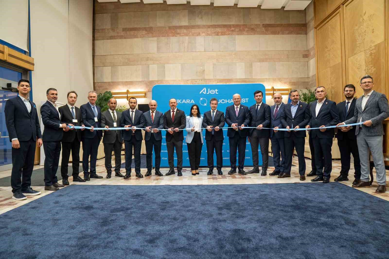 AJet Genel Müdürü Sarp: "2033’te tamamı yeni nesil 200 uçakla operasyonlarımızı sürdürmeyi planlıyoruz"
