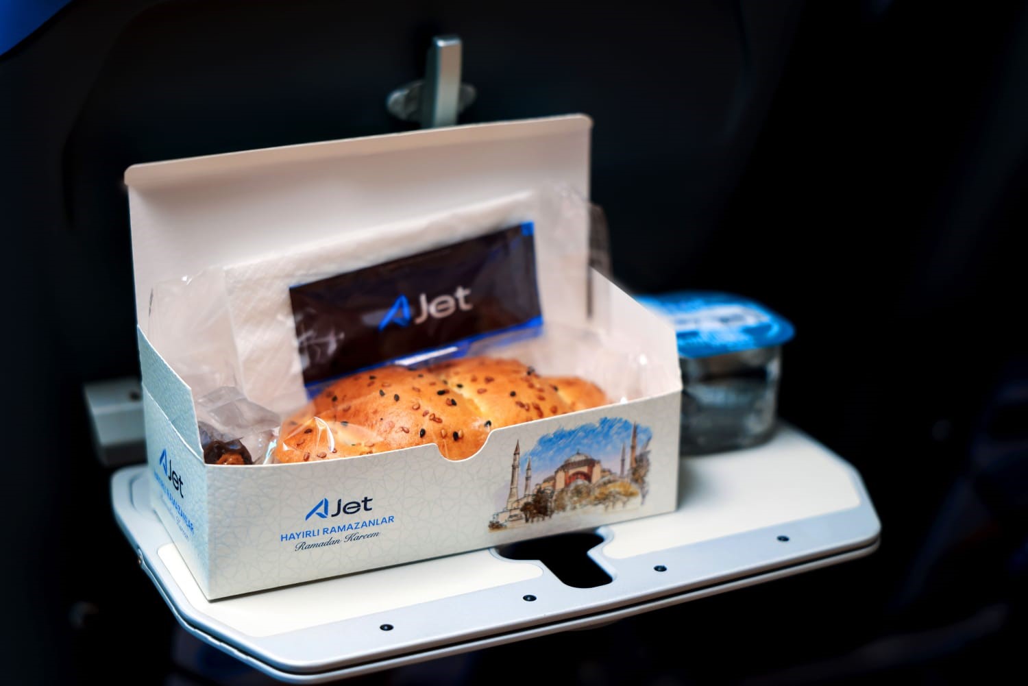 AJet’ten iftar ve sahur ikramı
