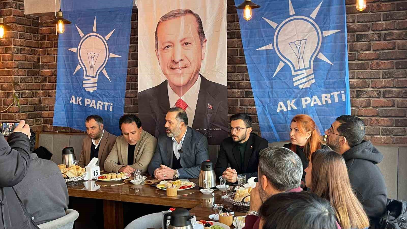 AK Parti Ardahan İl Başkanı Aydın, basınla buluştu
