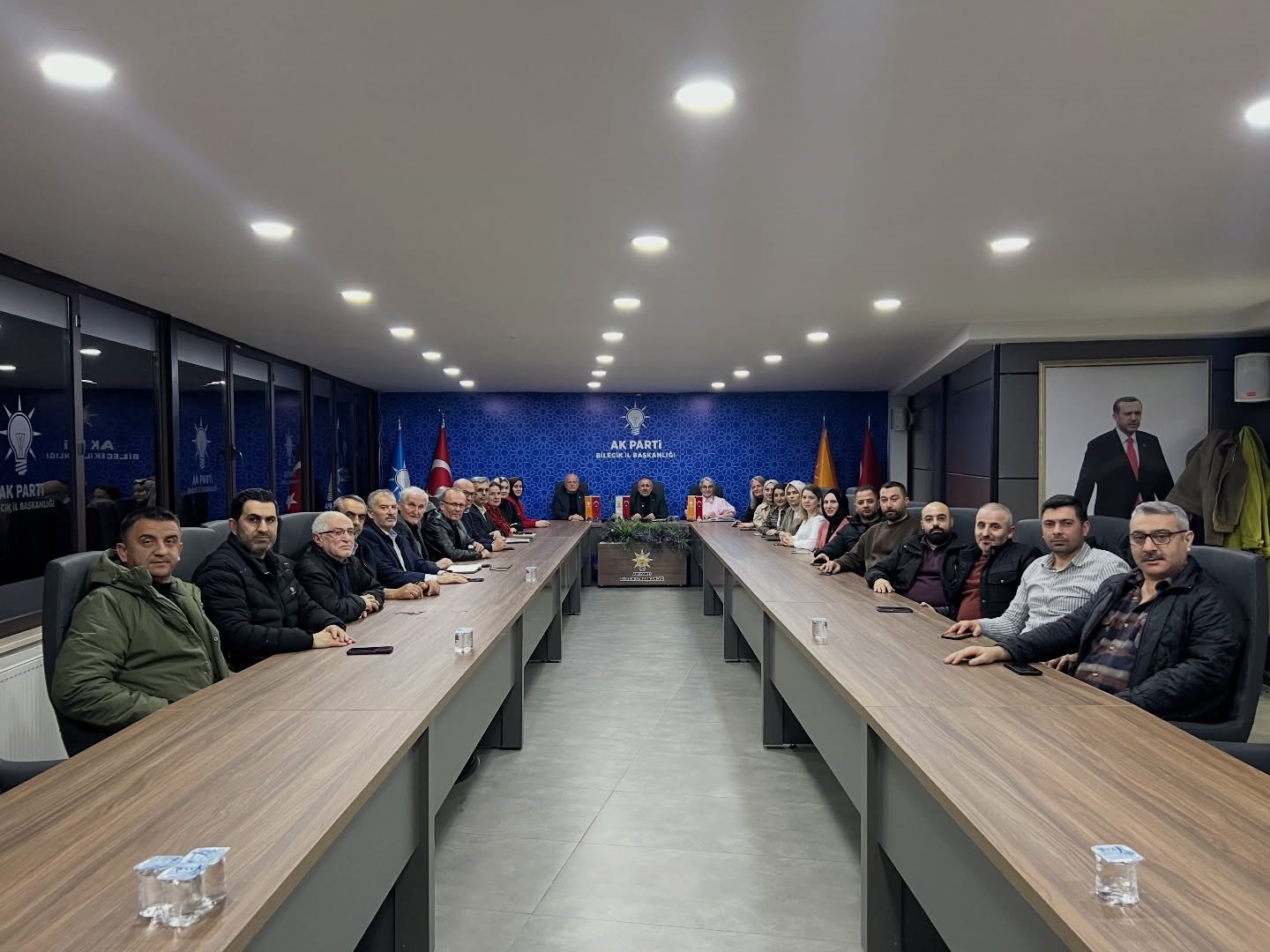 AK Parti Bilecik’te Haftalık İl Yönetim Kurulu Toplantısı gerçekleştirildi
