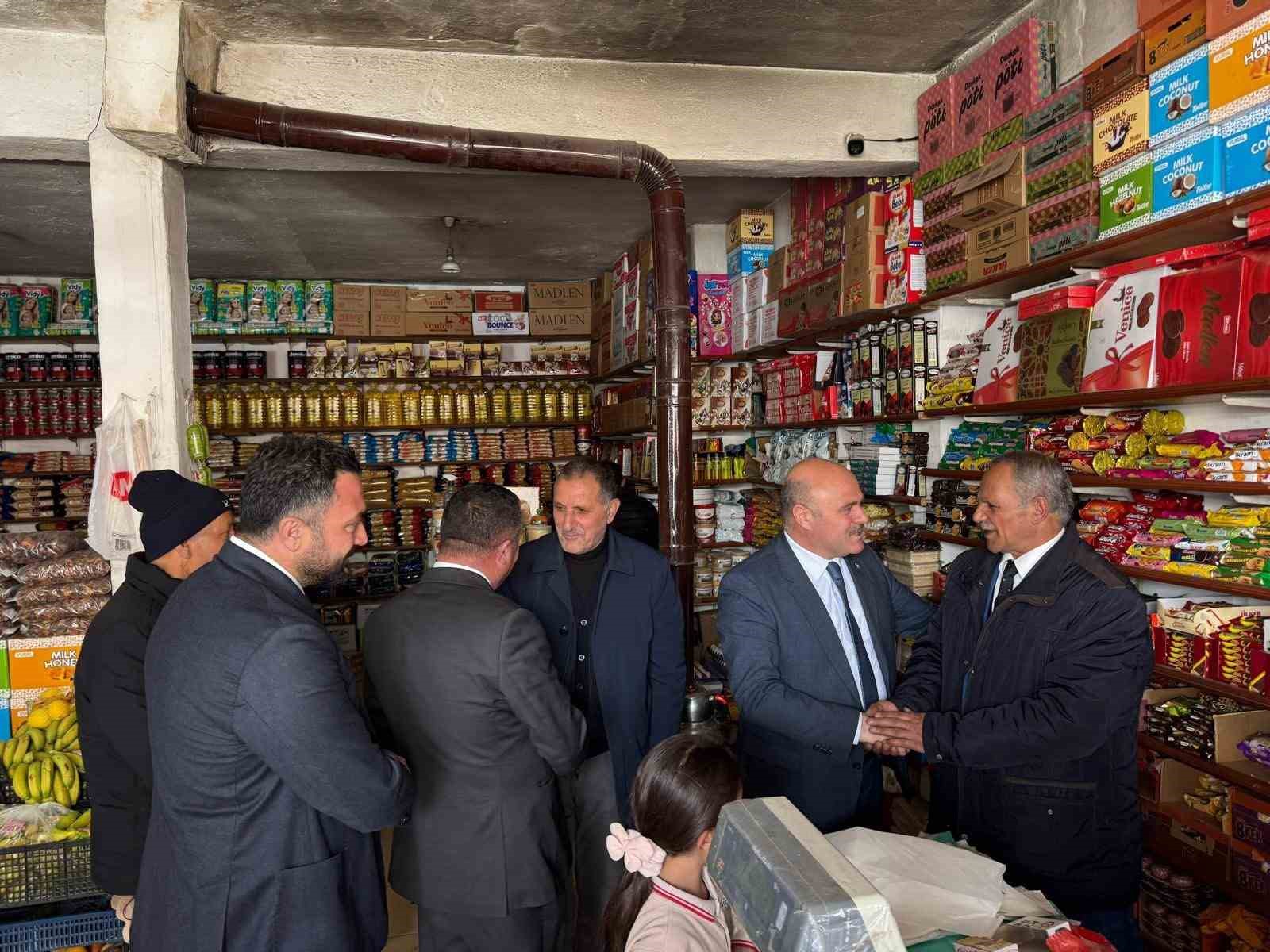 AK Parti Digor’da gövde gösterisi yaptı
AK Parti Digor’da gövde gösterisi yaptı