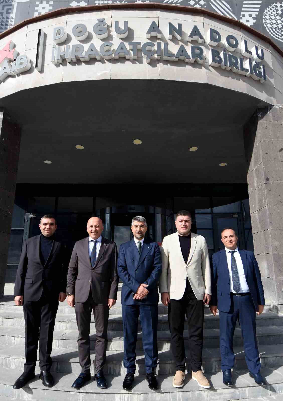 AK Parti Erzurum İl Başkanı Av. Küçükoğlu’ndan DAİB Başkanı Madırlı’ya ‘Hayırlı olsun’ ziyareti
