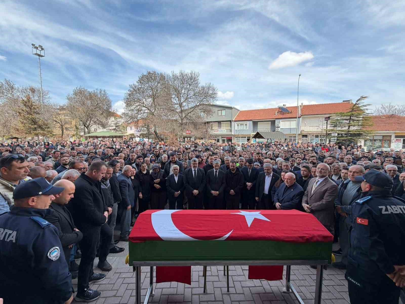 AK Parti Evciler İlçe Başkanı toprağa verildi
