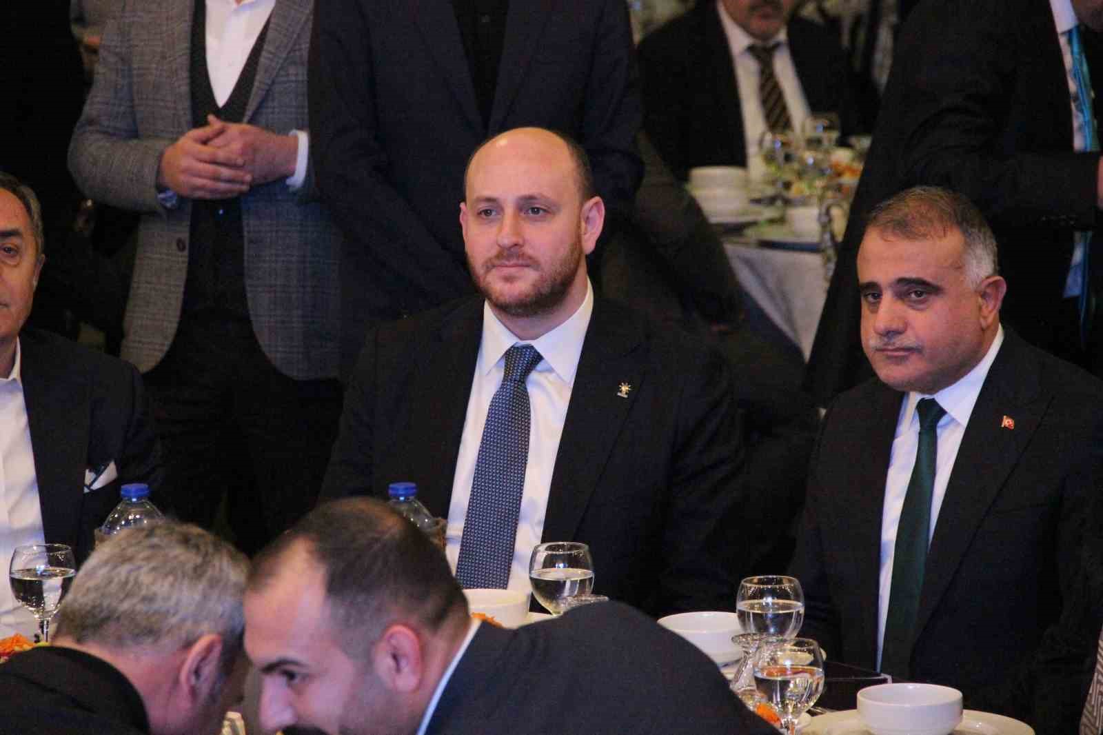 AK Parti Genel Başkan Yardımcısı Büyükgümüş: "Recep Tayyip Erdoğan’ı yeniden Cumhurbaşkanı seçeceğiz"
AK Parti Genel Başkan Yardımcısı Büyükgümüş: "Recep Tayyip Erdoğan’ı yeniden Cumhurbaşkanı seçeceğiz"