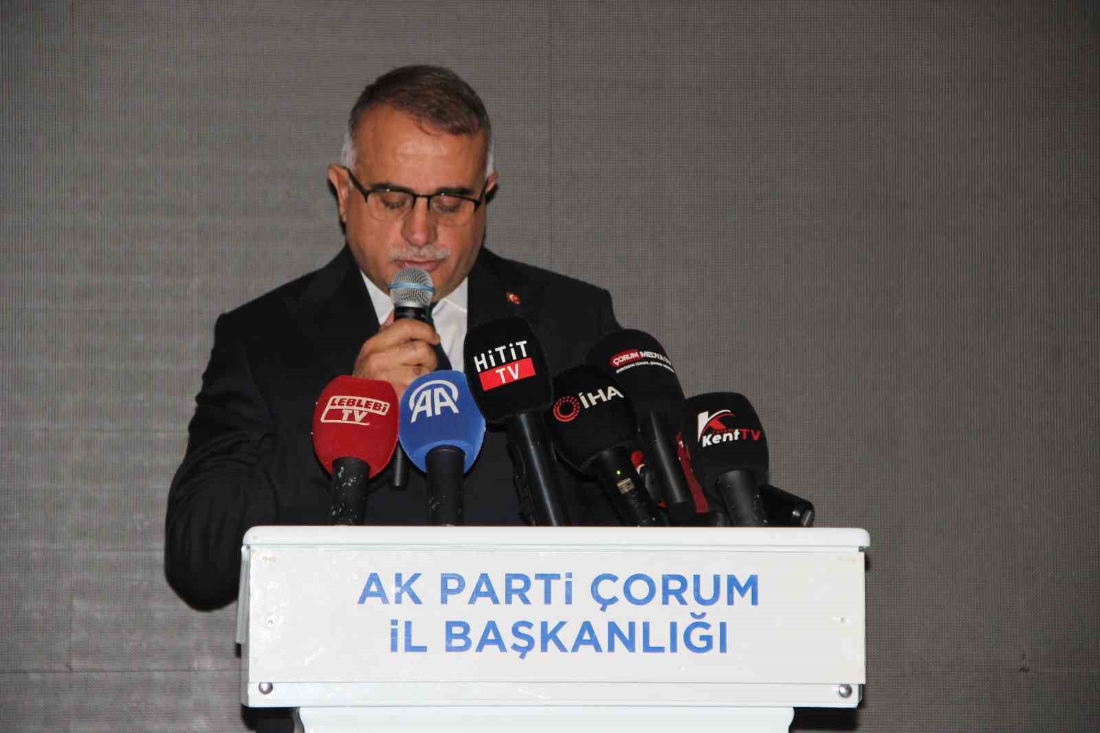 AK Parti Genel Başkan Yardımcısı Büyükgümüş: "Recep Tayyip Erdoğan’ı yeniden Cumhurbaşkanı seçeceğiz"
AK Parti Genel Başkan Yardımcısı Büyükgümüş: "Recep Tayyip Erdoğan’ı yeniden Cumhurbaşkanı seçeceğiz"