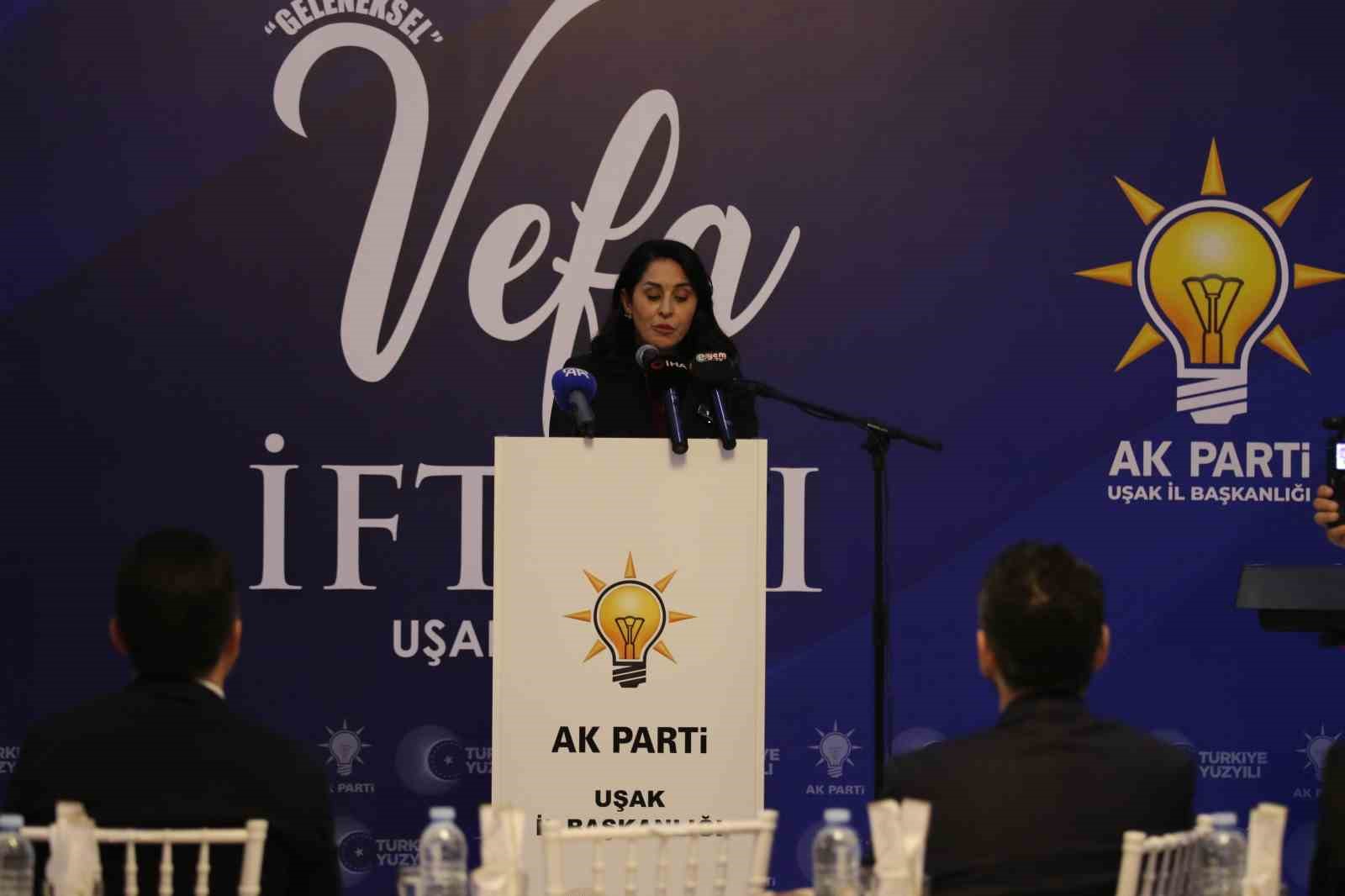 AK Parti Genel Başkan Yardımcısı Tuncer: "CHP’ye baktığımızda Türkiye’nin büyümesini konuşan bir siyaset değil, Türkiye’nin başarılarını küçümseyen bir siyaset görüyoruz"
AK Parti Genel Başkan Yardımcısı Tuncer: "CHP’ye baktığımızda Türkiye’nin büyümesini konuşan bir siyaset değil, Türkiye’nin başarılarını küçümseyen bir siyaset görüyoruz"