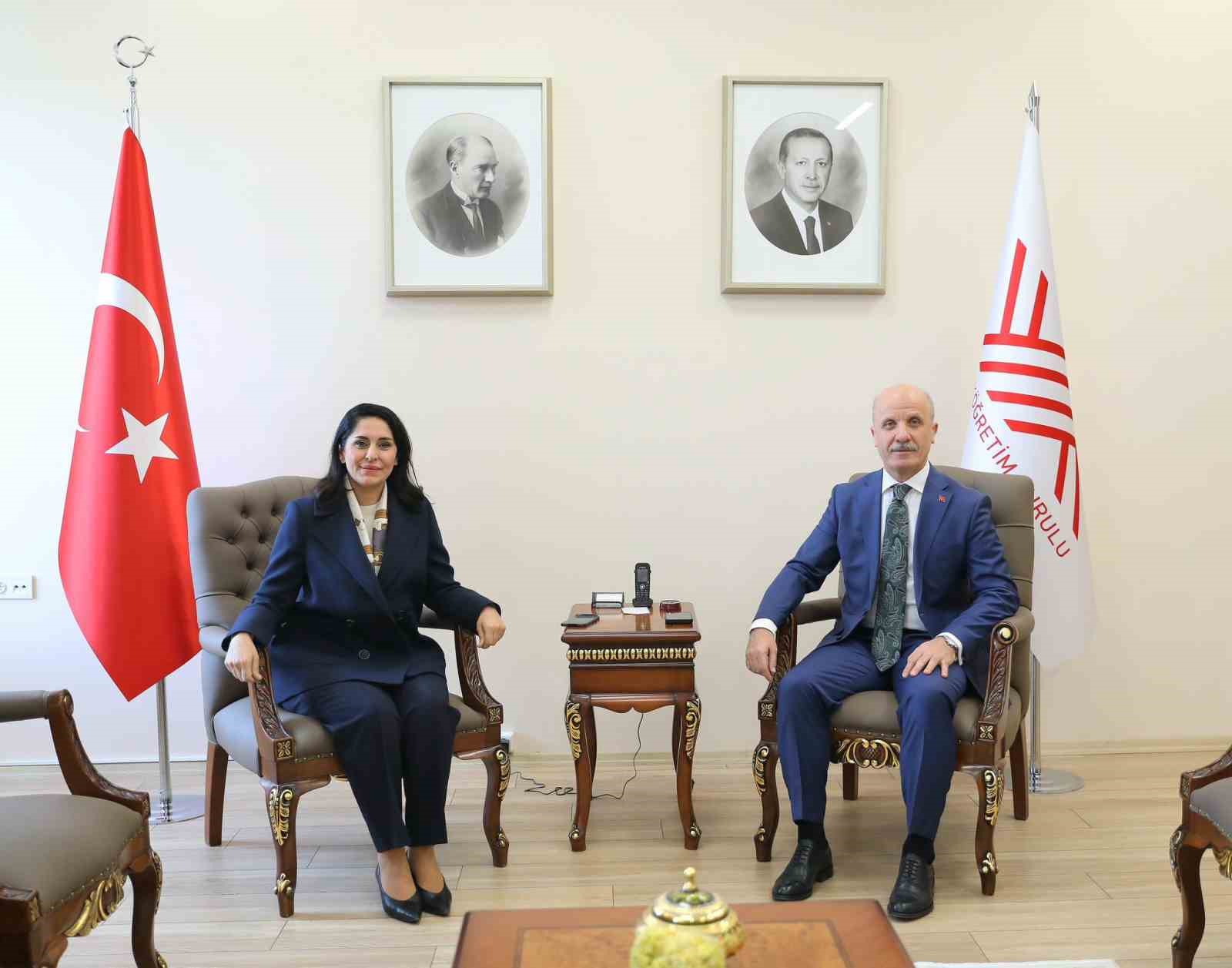 AK Parti Genel Başkan Yardımcısı Tuncer: "Mimarlık Eğitimi Raporu hazırlayarak, Yükseköğretim Kurulu’na sunduk"
AK Parti Genel Başkan Yardımcısı Tuncer: "Mimarlık Eğitimi Raporu hazırlayarak, Yükseköğretim Kurulu’na sunduk"