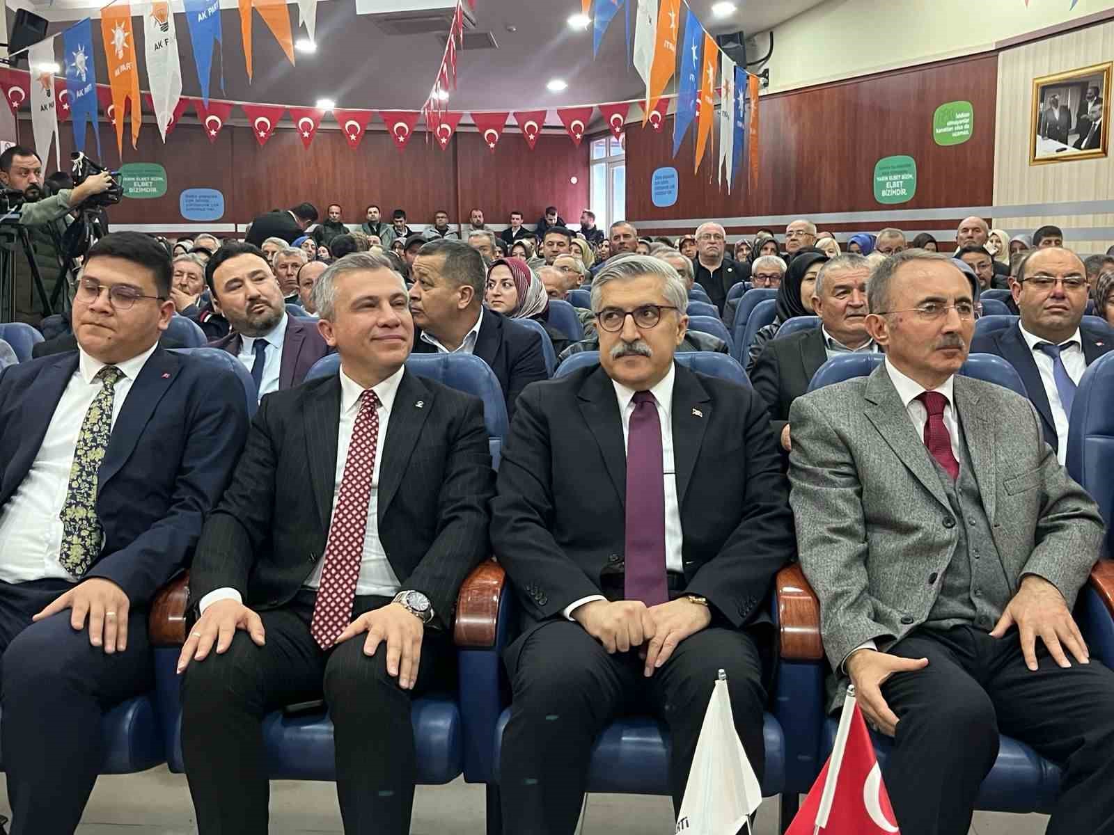 AK Parti Genel Başkan Yardımcısı Yayman: "CHP’ye bir kez daha seslenmek istiyorum; sizin içine girdiğiniz kaosla bizim işimiz yok"
