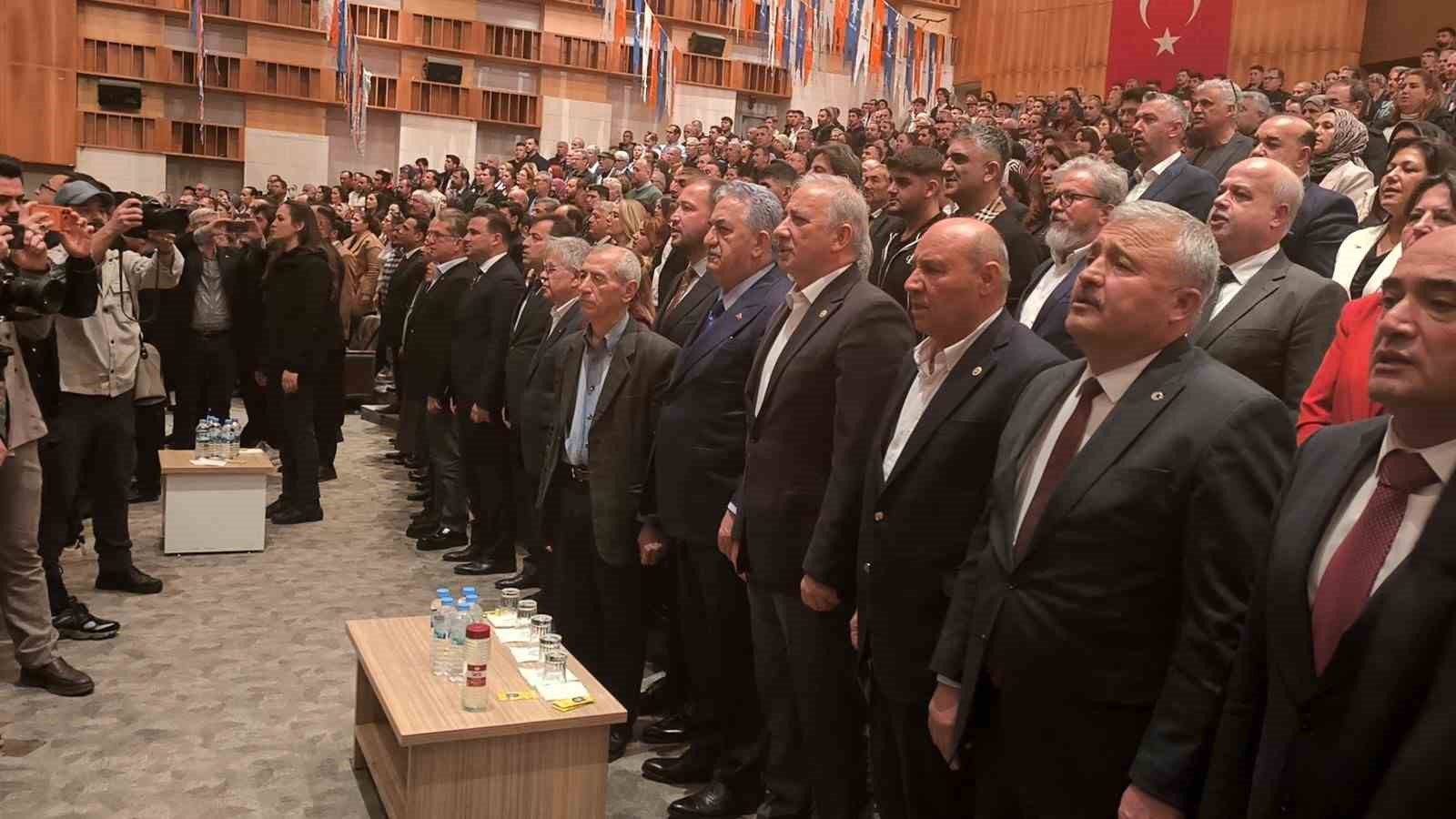 AK Parti Genel Başkan Yardımcısı Yazıcı’dan ’yeni anayasa’ vurgusu: "Millet kendi anayasasını yapmalı"
