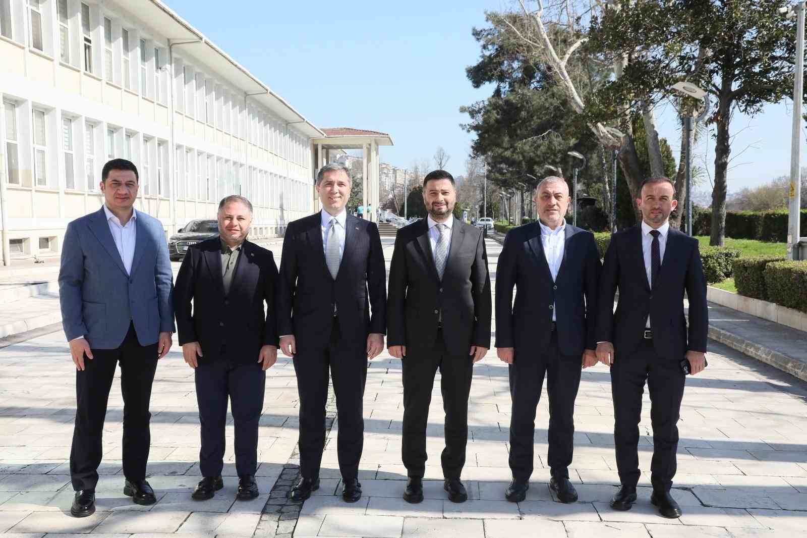 AK Parti Genel Başkan Yardımcısı Zafer Sırakaya’dan Kağıthane’ye ziyaret
AK Parti Genel Başkan Yardımcısı Zafer Sırakaya’dan Kağıthane’ye ziyaret