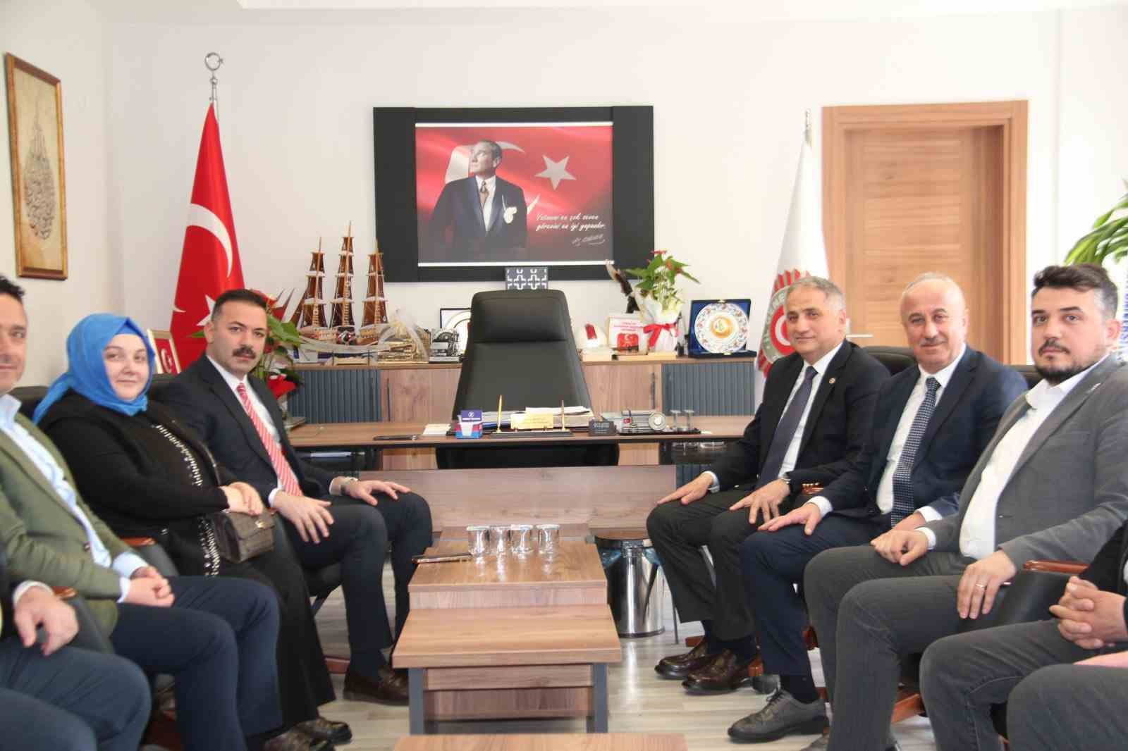 AK Parti heyetinden Karaveli’ye ziyaret
