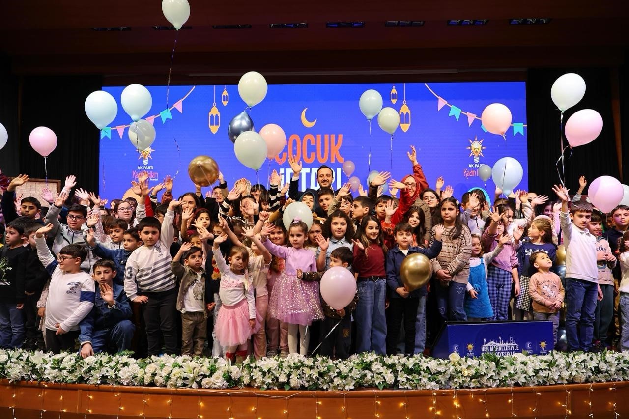 AK Parti İstanbul İl Başkanlığı’nda geleneksel çocuk iftarı düzenlendi
AK Parti İstanbul İl Başkanlığı’nda geleneksel çocuk iftarı düzenlendi