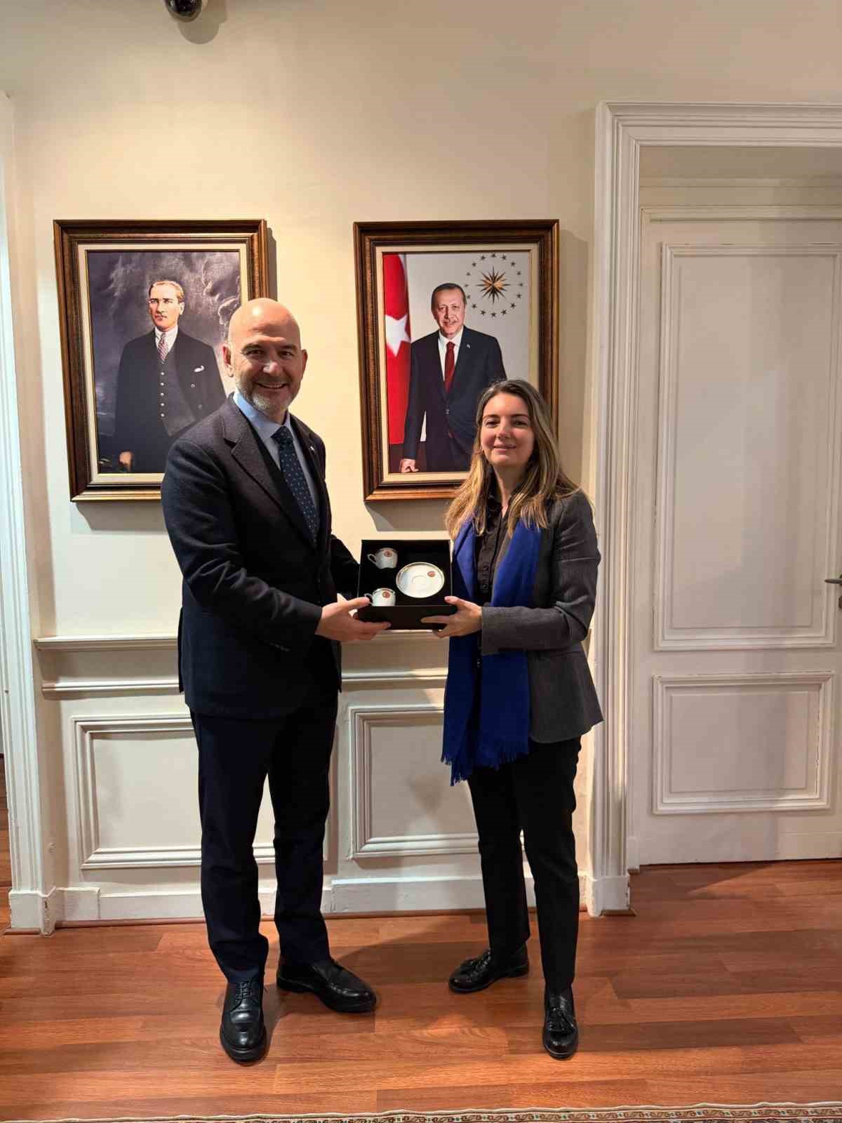 AK Parti İstanbul Milletvekili Soylu: "Avrupa’daki Türkler yükseliyor"
