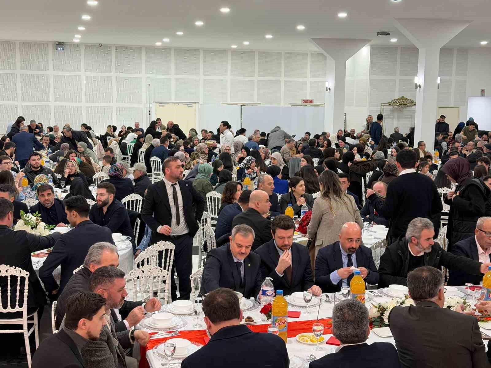 AK Parti İstanbul Milletvekili Soylu: "Avrupa’daki Türkler yükseliyor"
