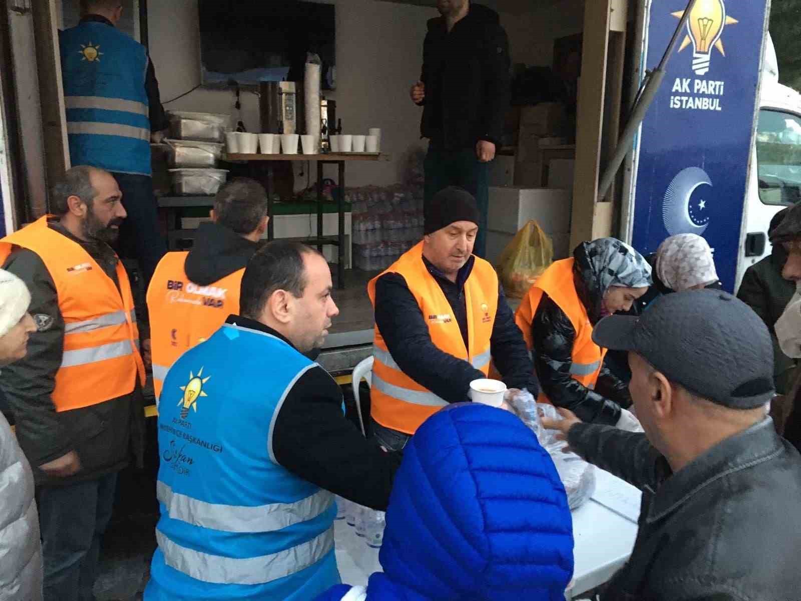 AK Parti İstanbul’dan her gün on binlerce kişiye çorba ikramı
