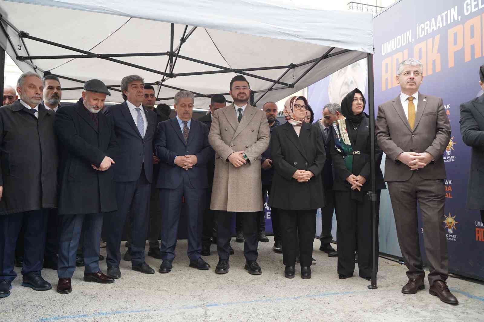 AK Parti Kayseri’de bayramlaştı
