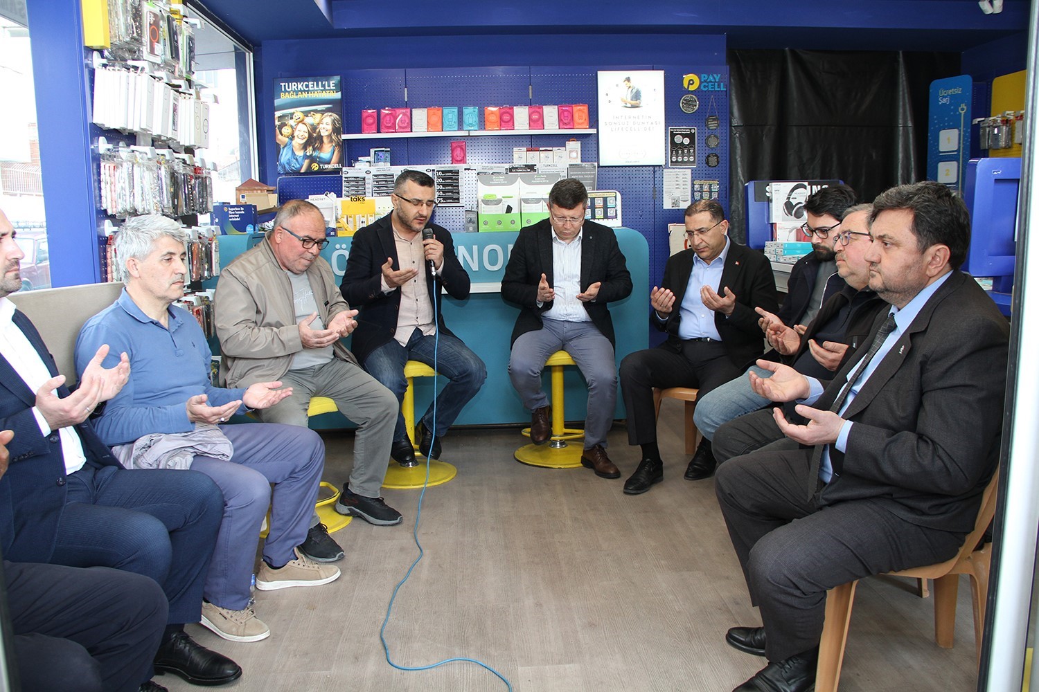 AK Parti Kula’da Mahalle Başkanları Toplantısı gerçekleştirildi
