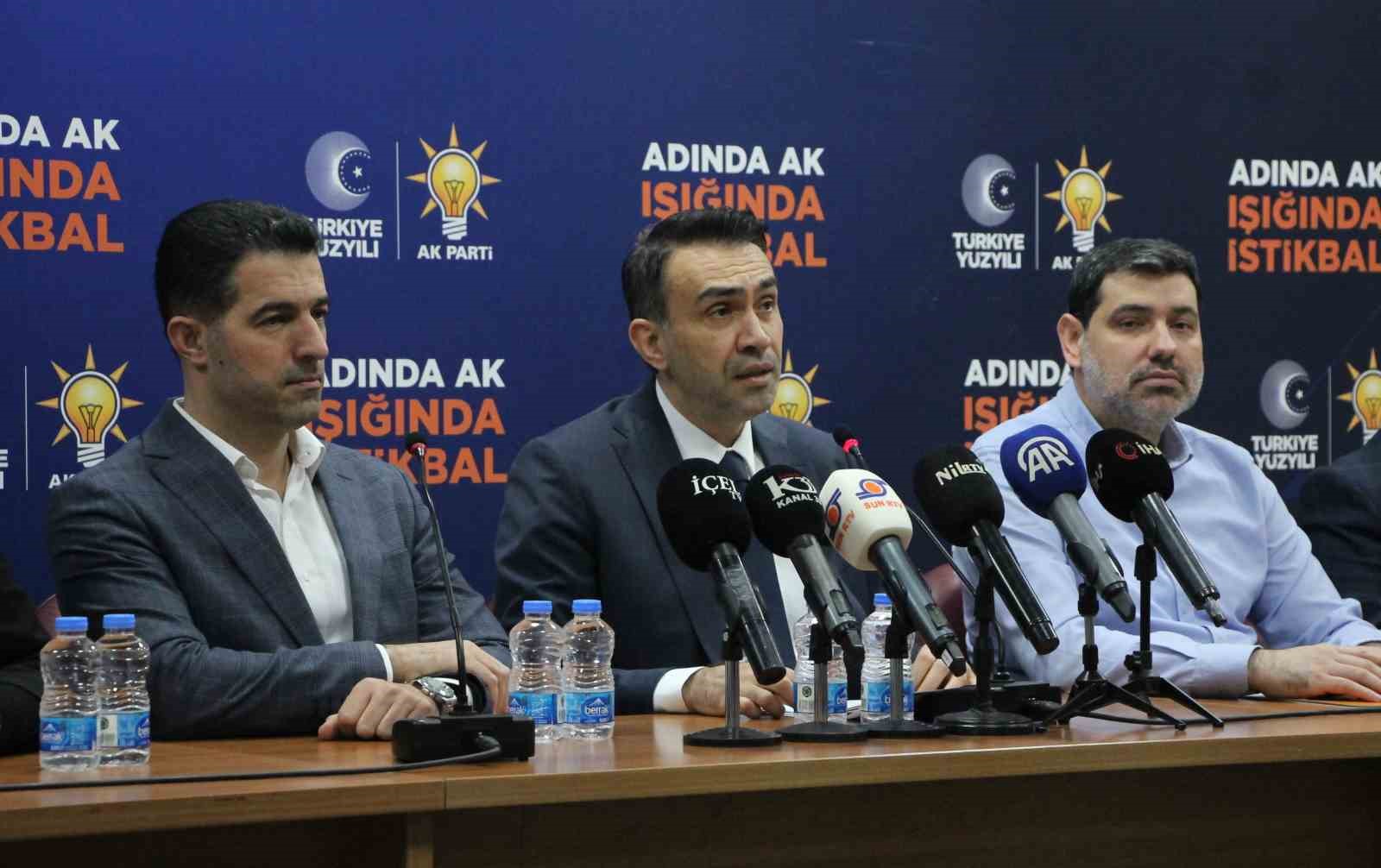 AK Parti Mersin’de üye sayısını 209 binin üzerine çıkardı
AK Parti Mersin’de üye sayısını 209 binin üzerine çıkardı