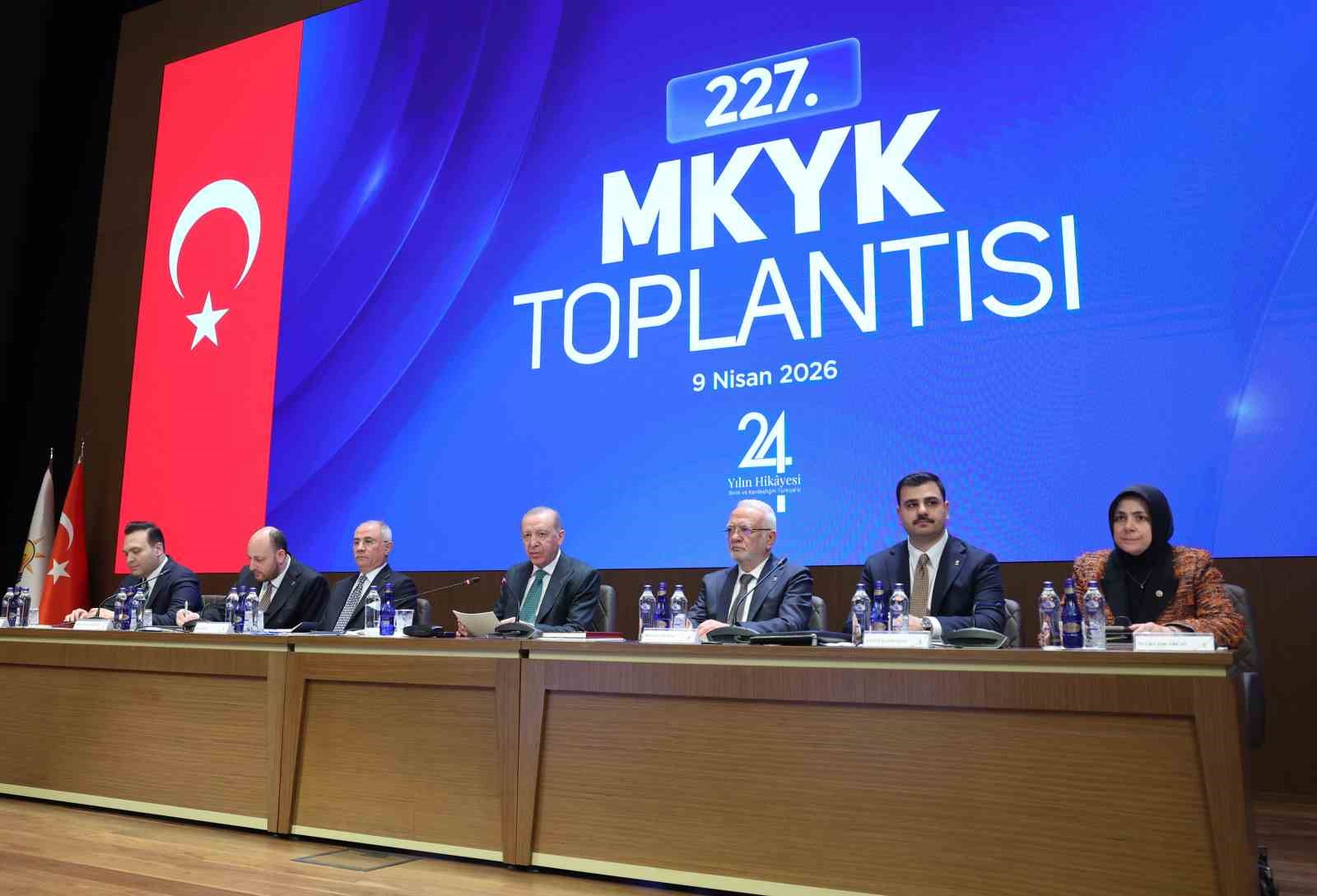 AK Parti MKYK Toplantısı başladı
