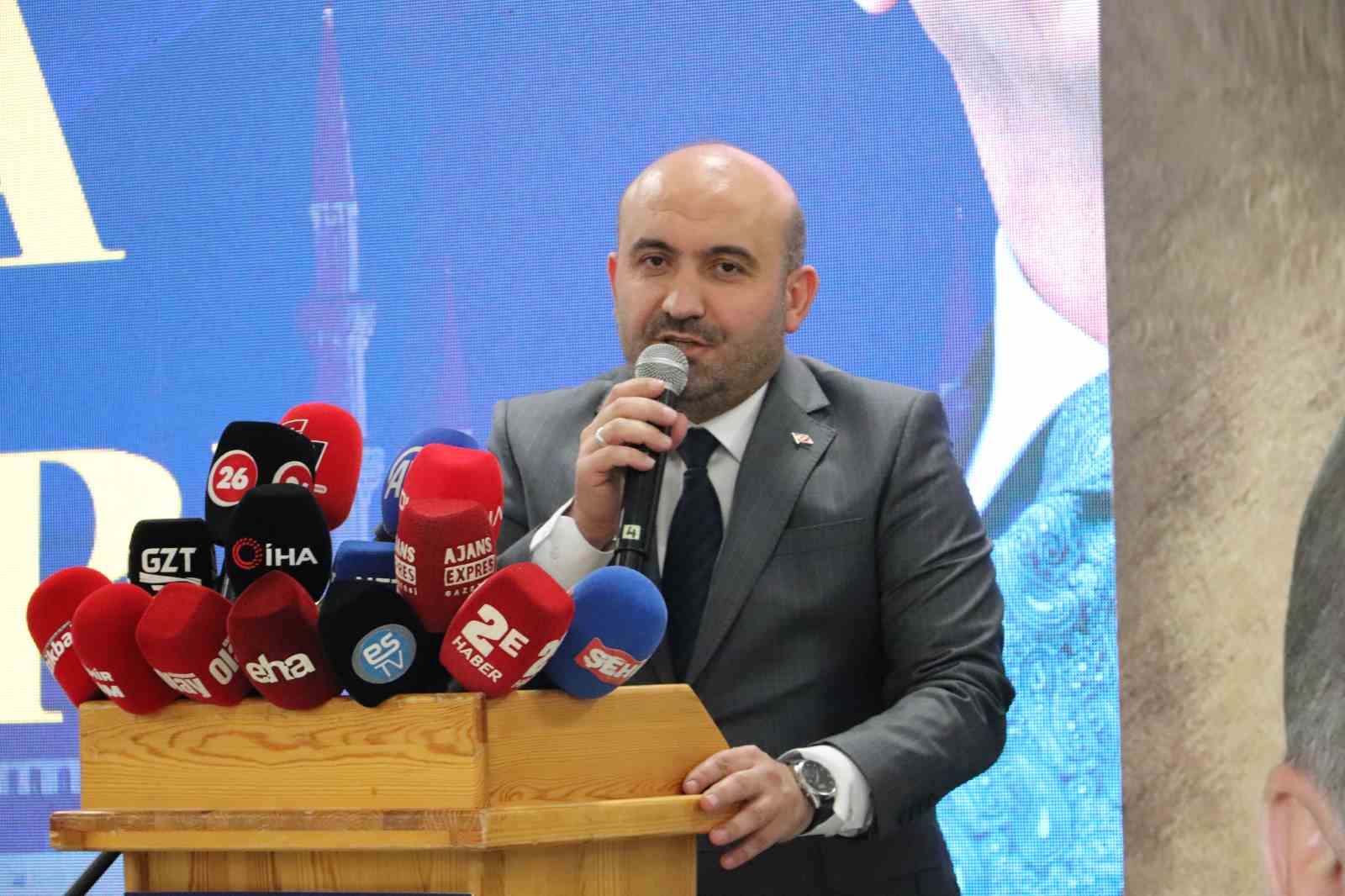 AK Parti MKYK Üyesi Ünal: "Erdoğan’a her zamankinden daha çok ihtiyaç var"
