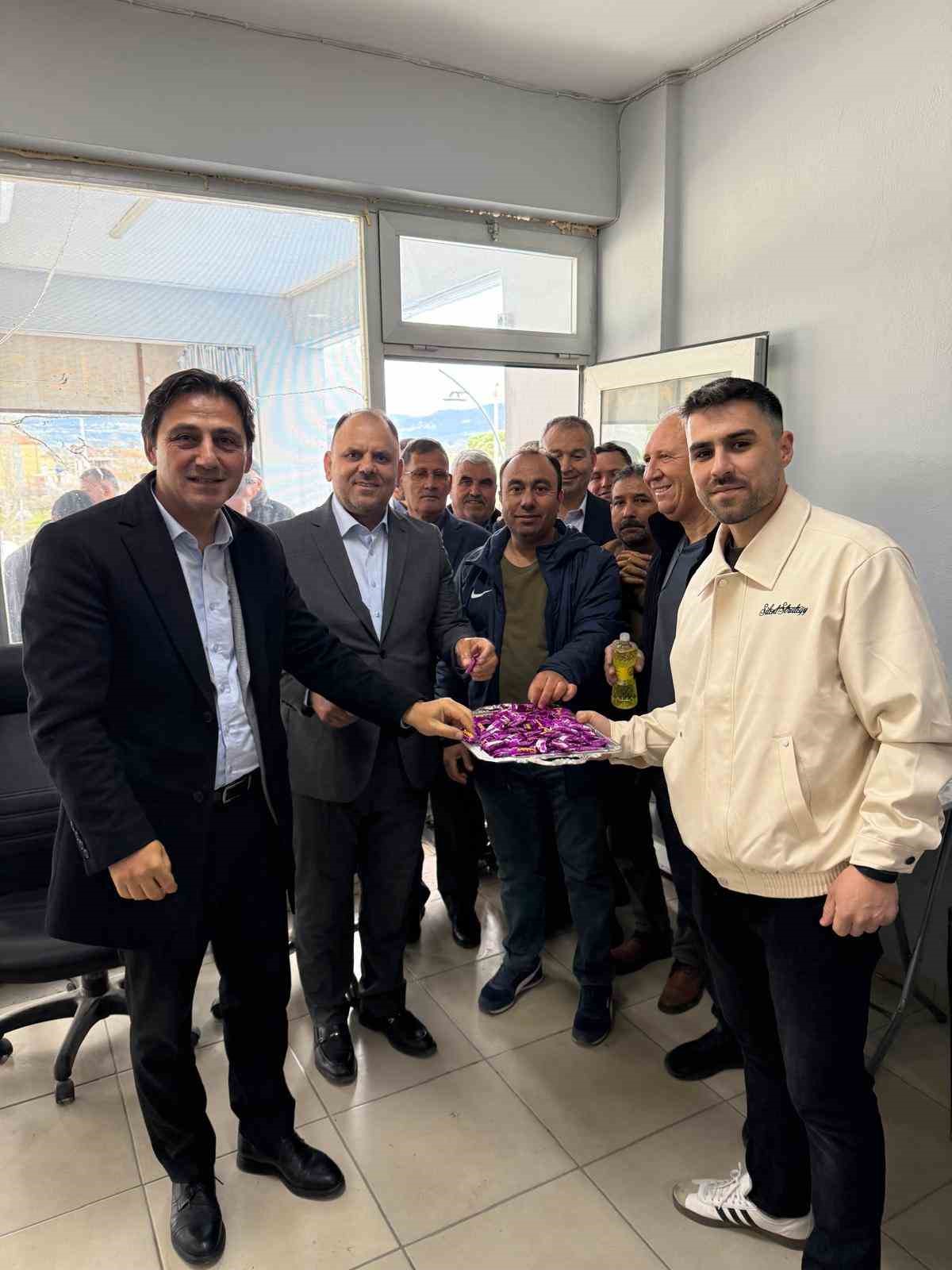 AK Parti Selendi İlçe Başkanlığı bayramlaştı
