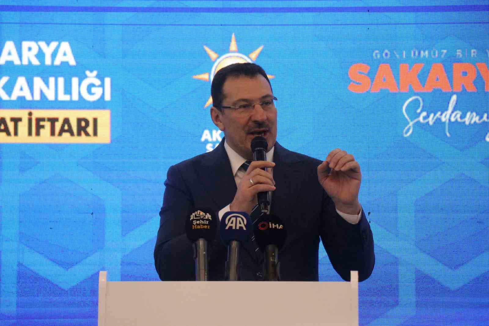 AK Parti Teşkilatı Sakarya’da iftar sofrasında bir araya geldi
