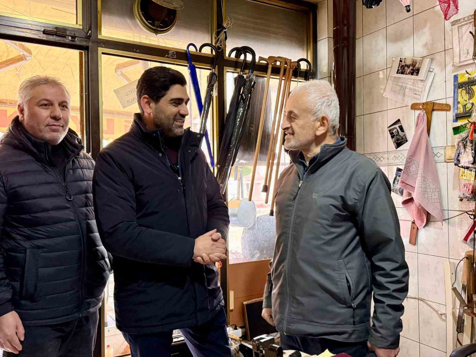 AK Parti teşkilatından esnaf ziyareti
AK Parti teşkilatından esnaf ziyareti