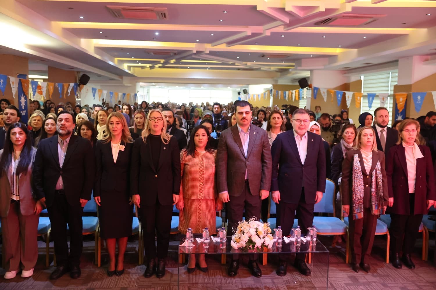 AK Partili İnan: "25 sene boyunca yan gelip yattılar, şimdi yumurta kapıya gelince ‘engelleniyoruz’ diyorlar"
